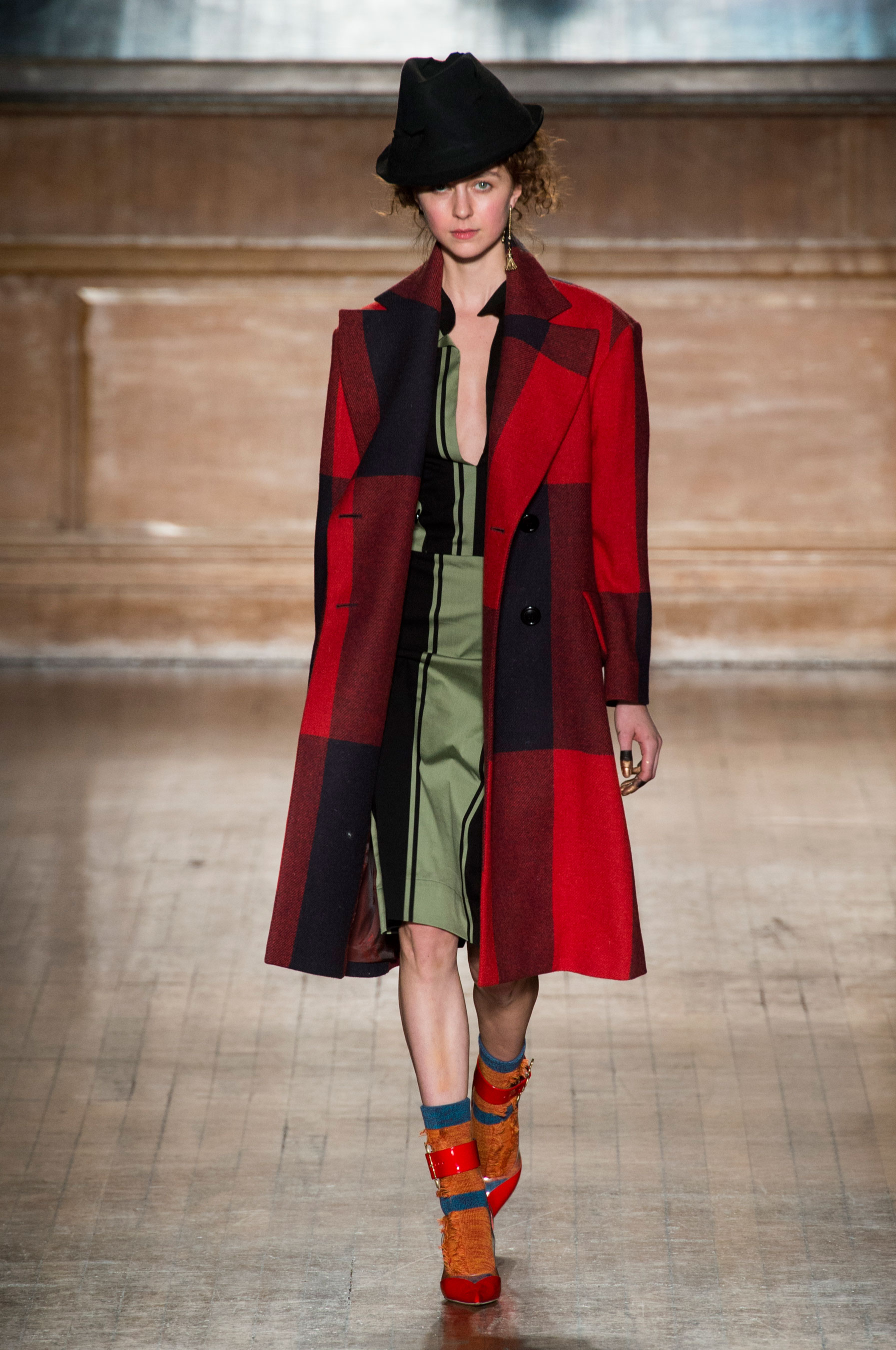 Vivienne westwood red label fall / winter 2017 collection Vivienne westwood red label fall / winter 2017 collection