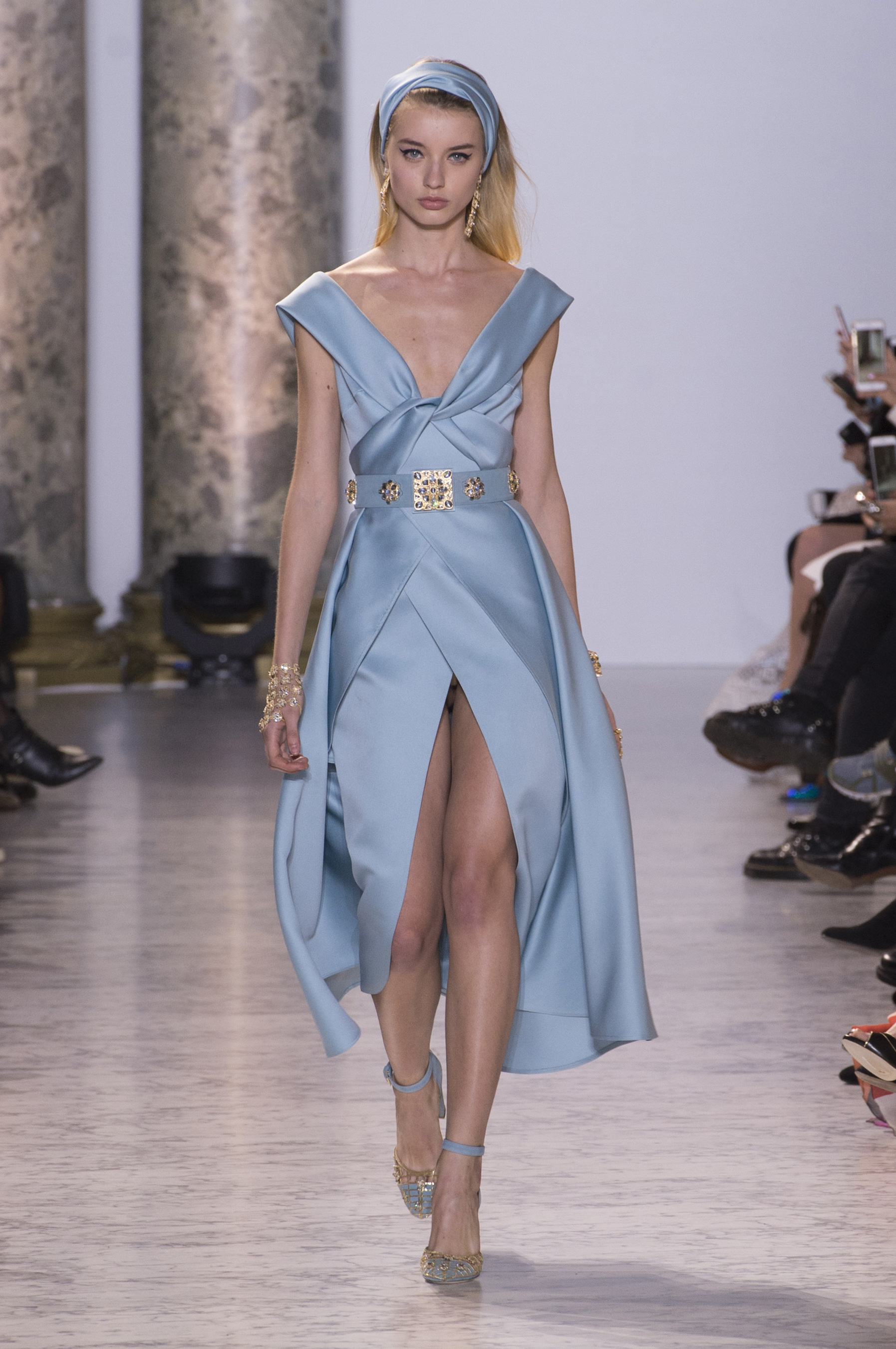 Elie saab couture spring 2017 runway Elie saab couture spring 2017 runway