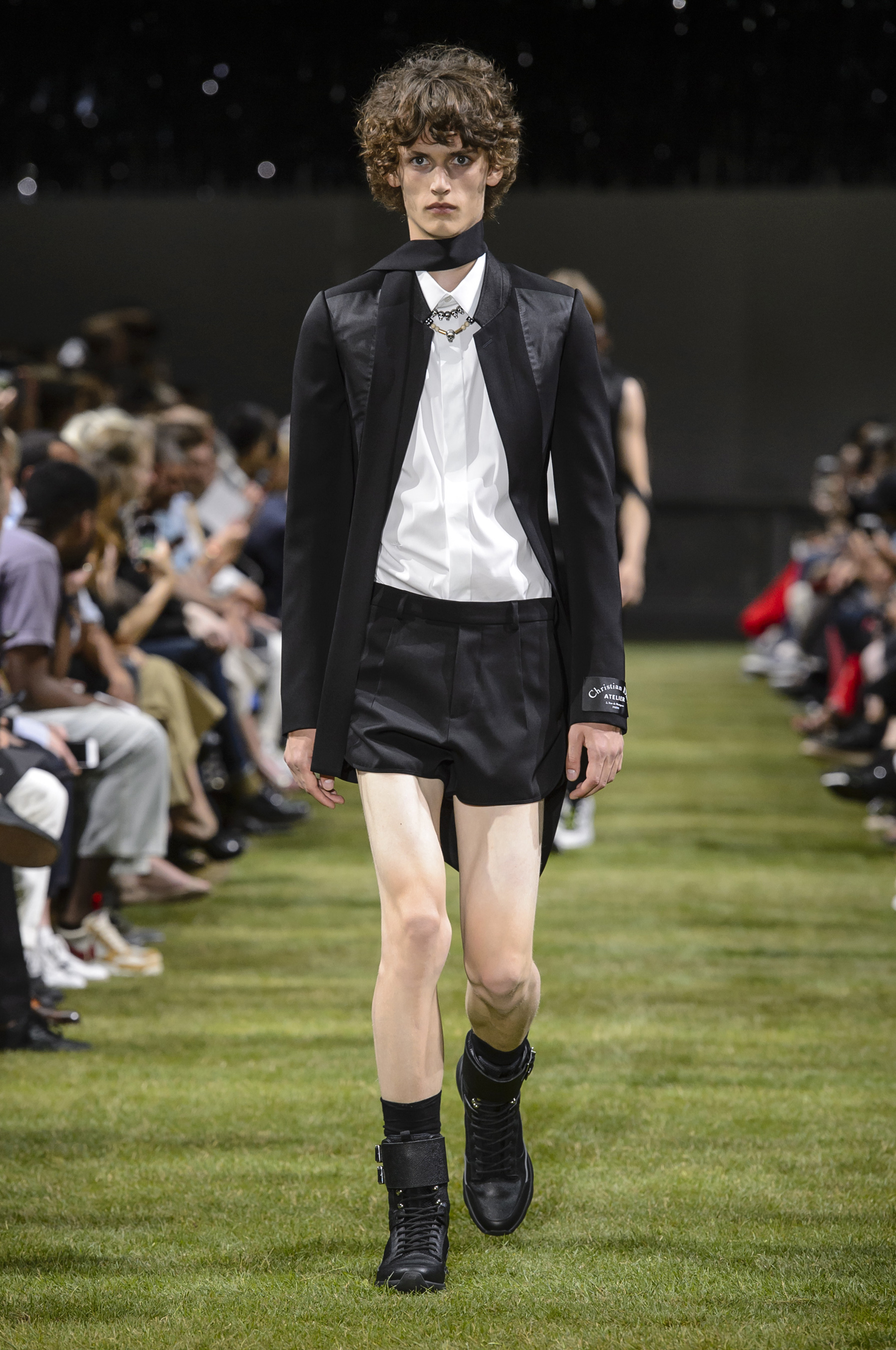 Dior Homme Spring 2018 Men's Fashion Show - The Impression