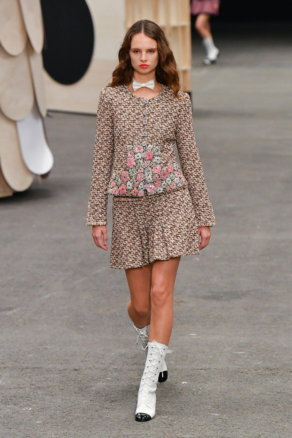 Chanel-Spring-2023-Couture-Collection-Paris-Fashion-Week-Tom