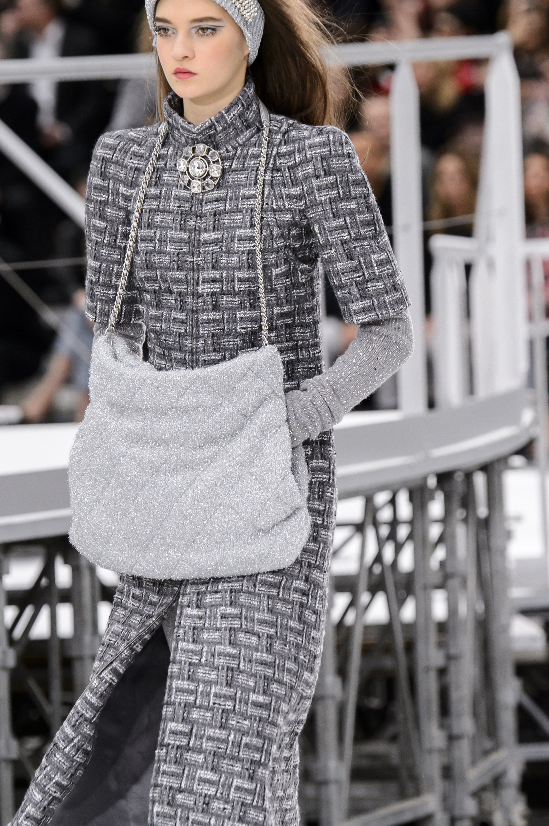 Chanel Fall 2017 Fashion Show Details - The Impression