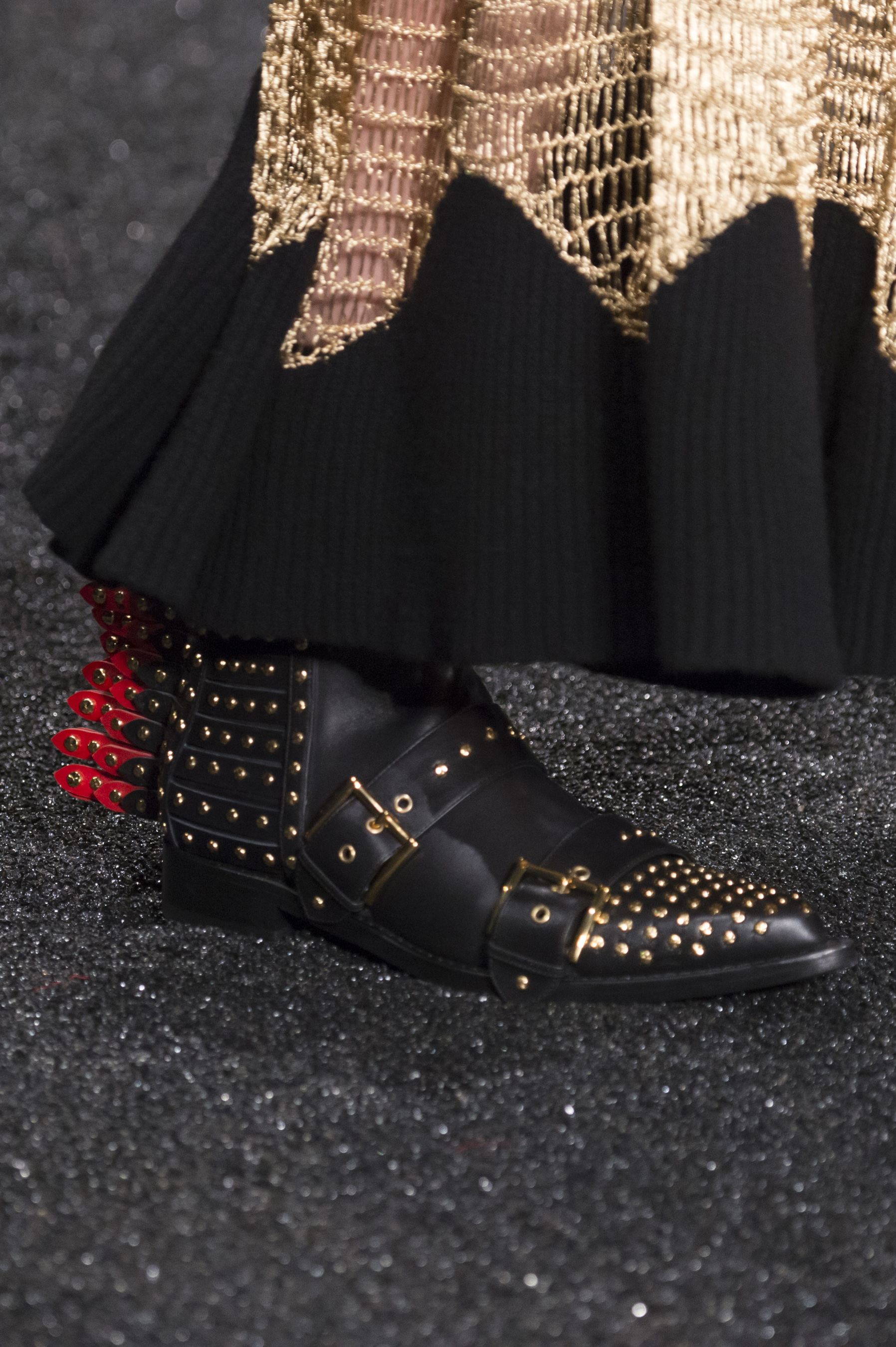 Alexander McQueen Fall 2017 Fashion Show Details - The Impression