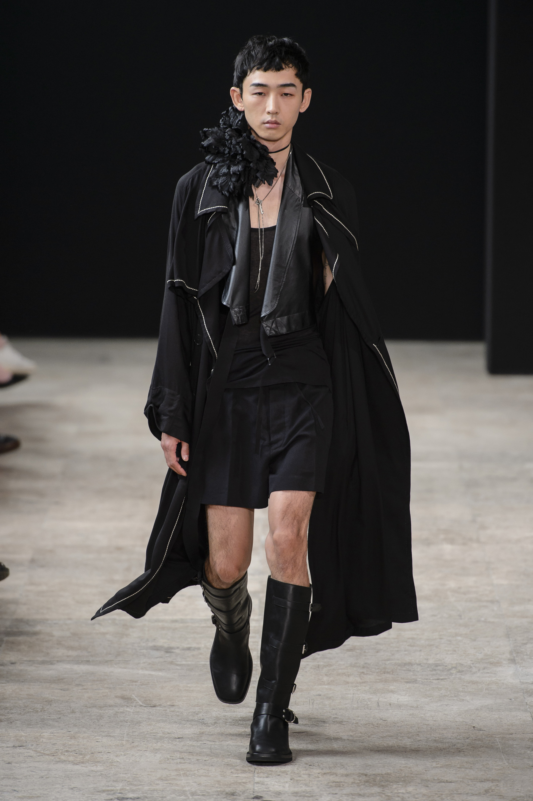 Ann Demeulemeester Spring 2018 Men's Fashion Show - The Impression