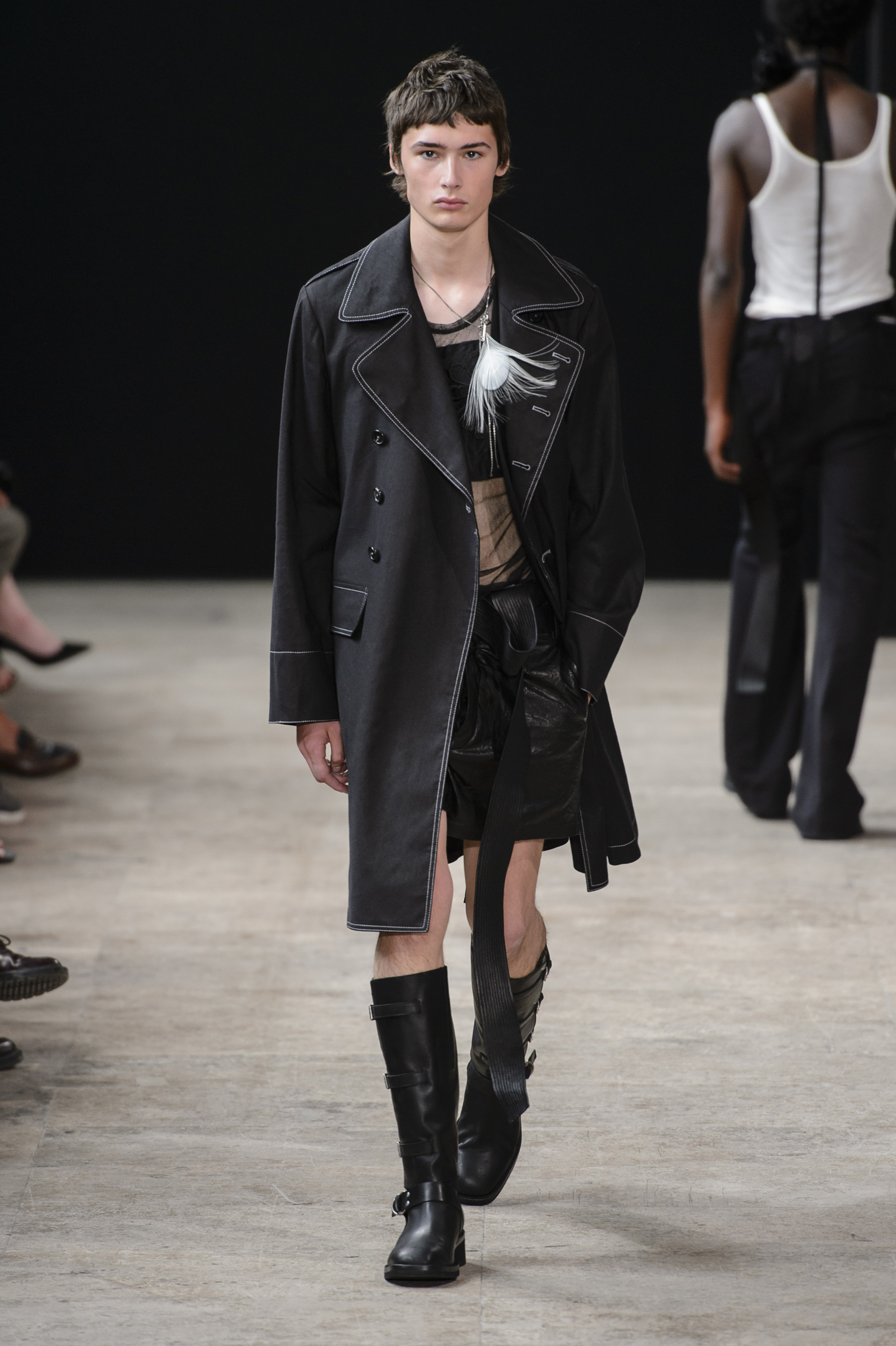 Ann Demeulemeester Spring 2018 Men's Fashion Show - The Impression