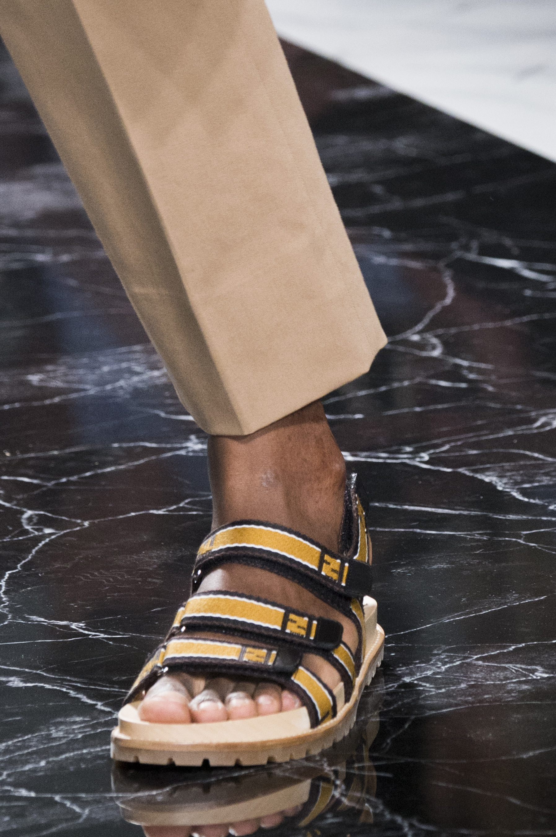 Fendi Spring 2018 Men's Fashion Show Details - The Impression