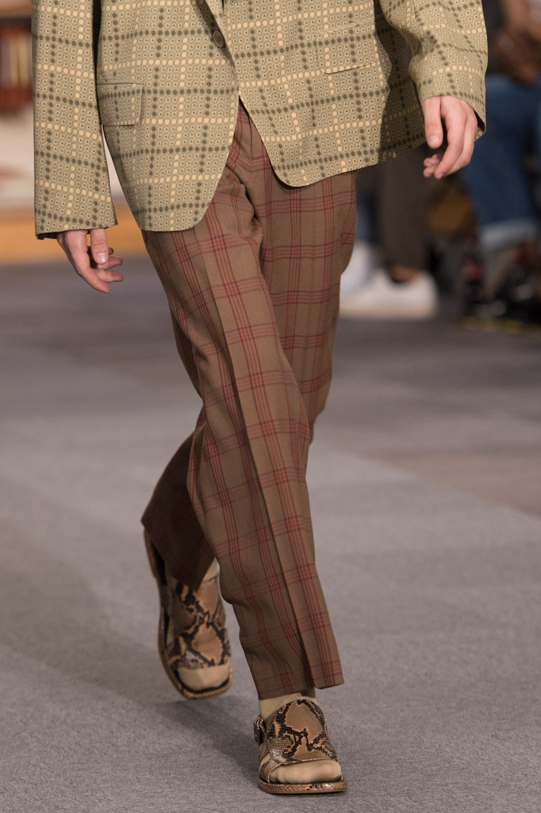 Dries Van Noten Spring 2018 Men's Fashion Show Details