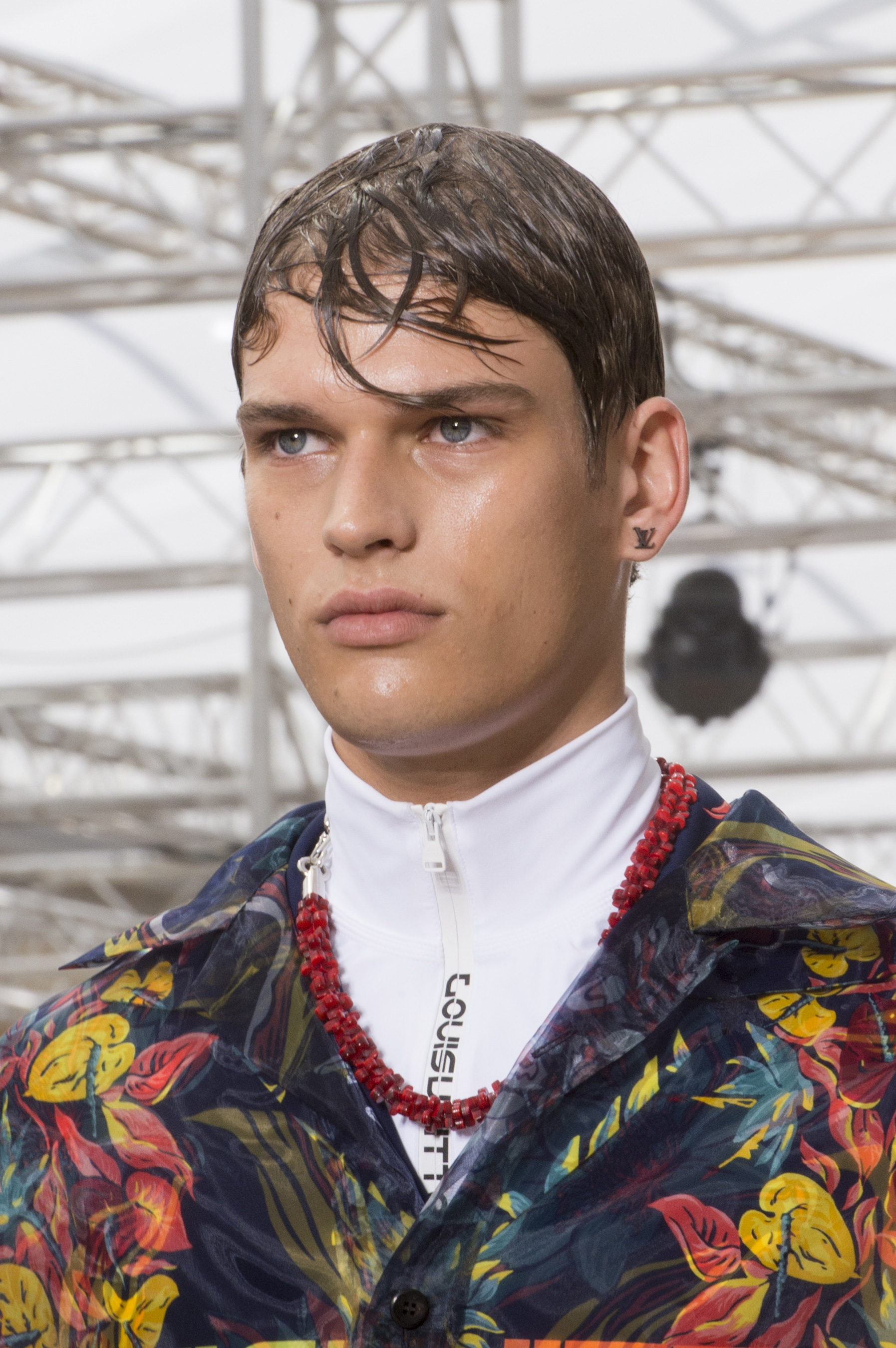 Louis Vuitton Spring 2018 Men's Fashion Show Details - The Impression