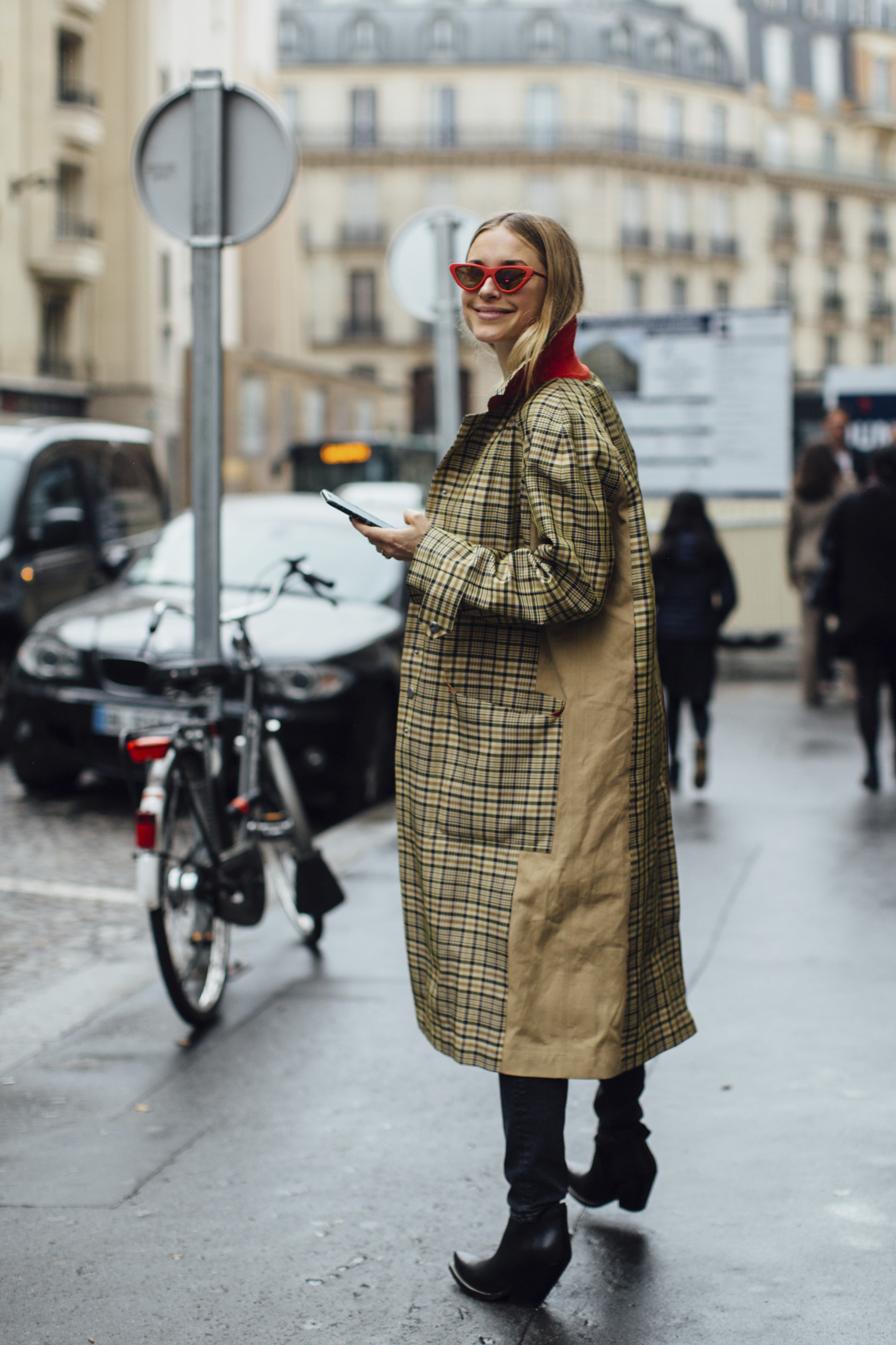 Paris Fashion Week Street Style Spring 2018 Day 3 Cont.