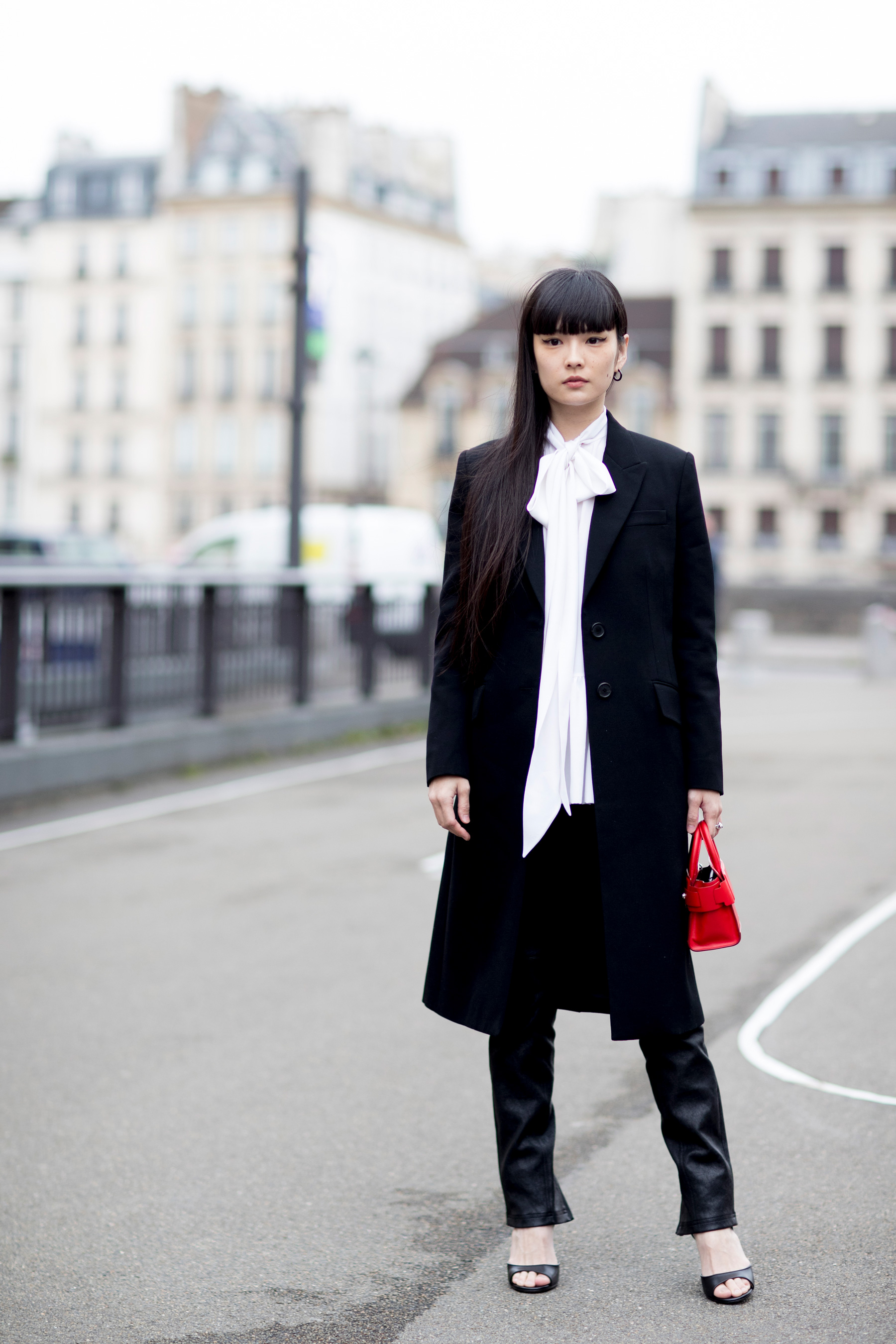 Paris Fashion Week Street Style Spring 2018 Day 6 - The Impression