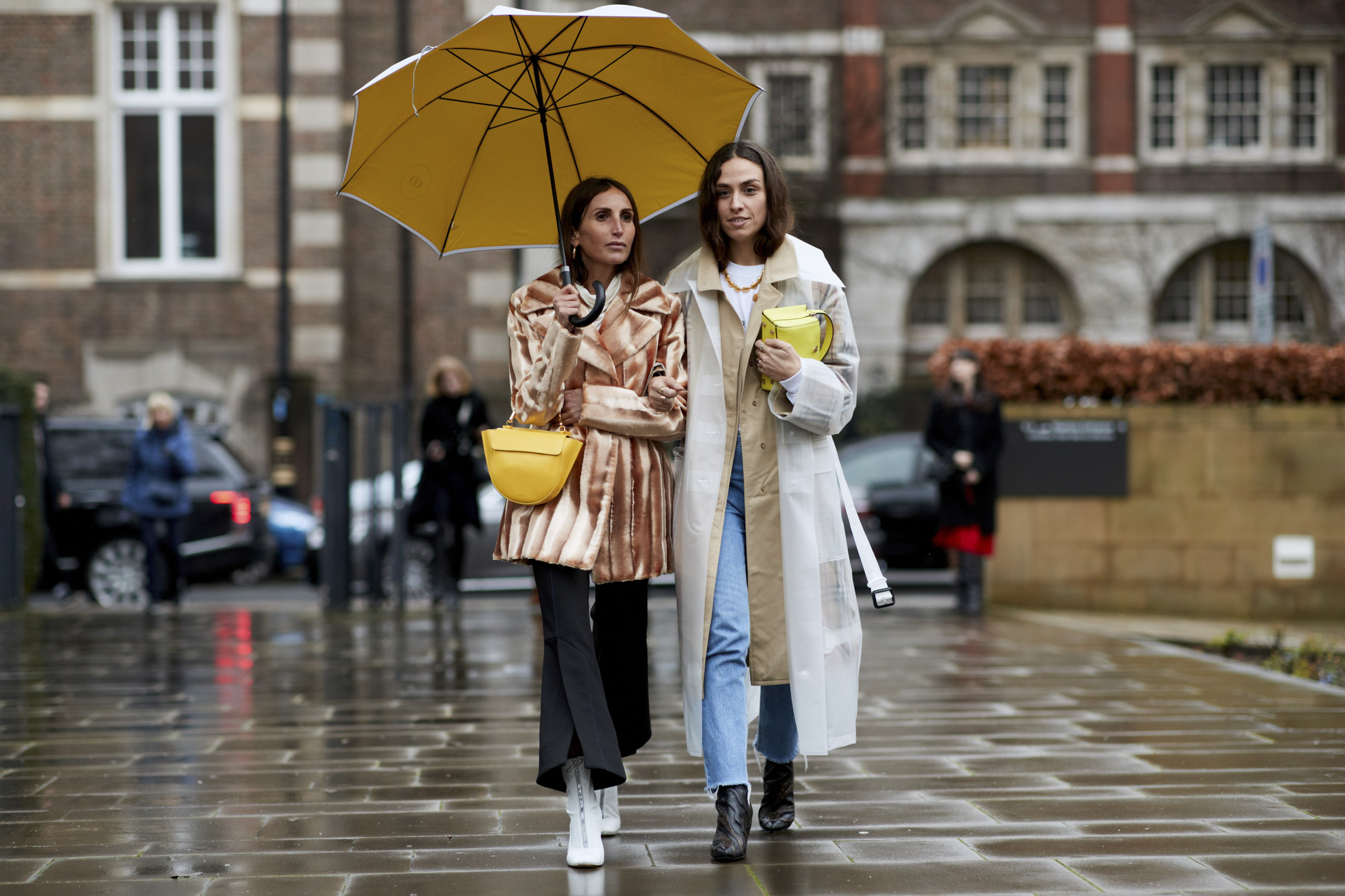London Fashion Week Street Style Fall 2018 Day 4 Cont.