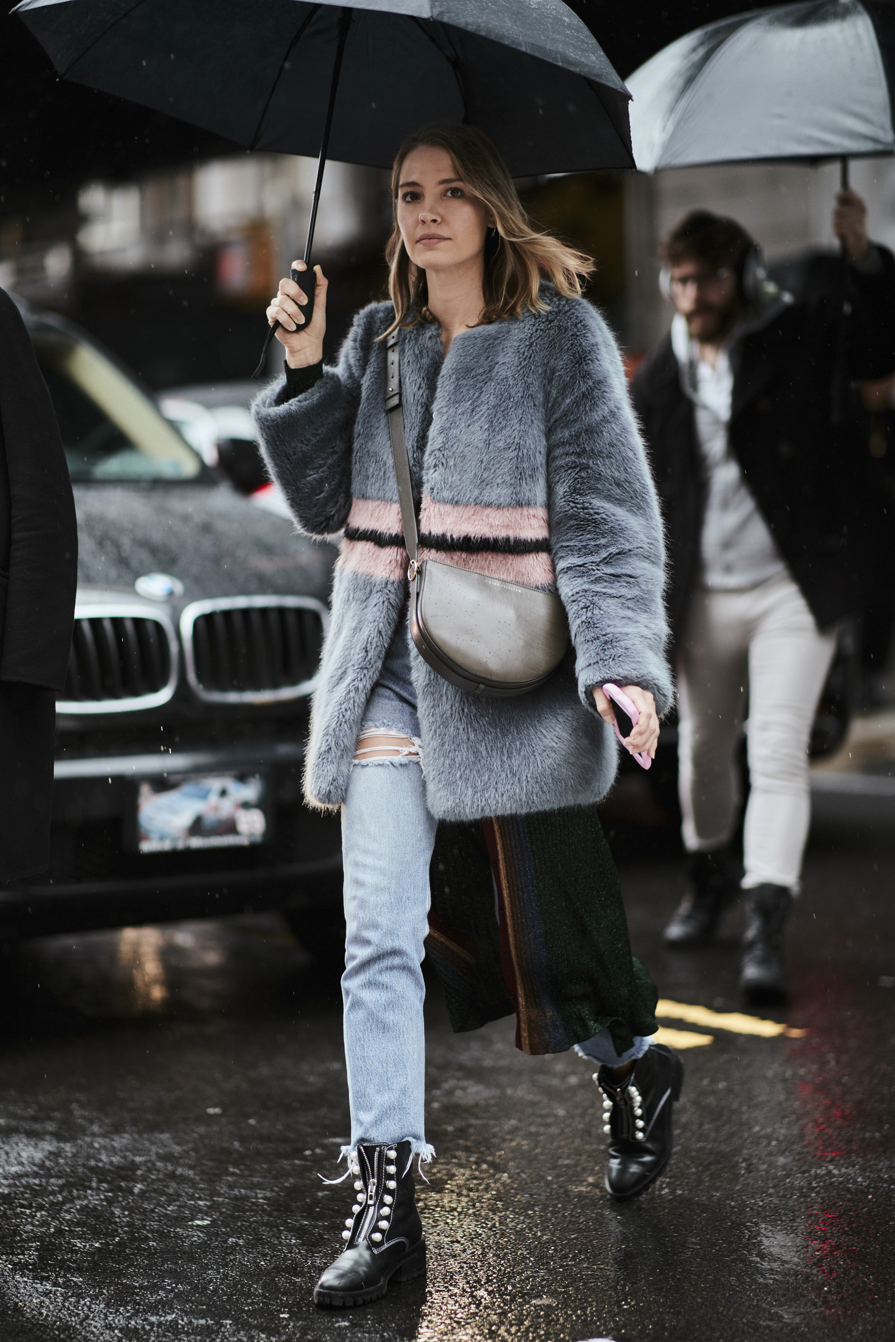 New York Fashion Week Street Style Fall 2018 Day 4 Cont.