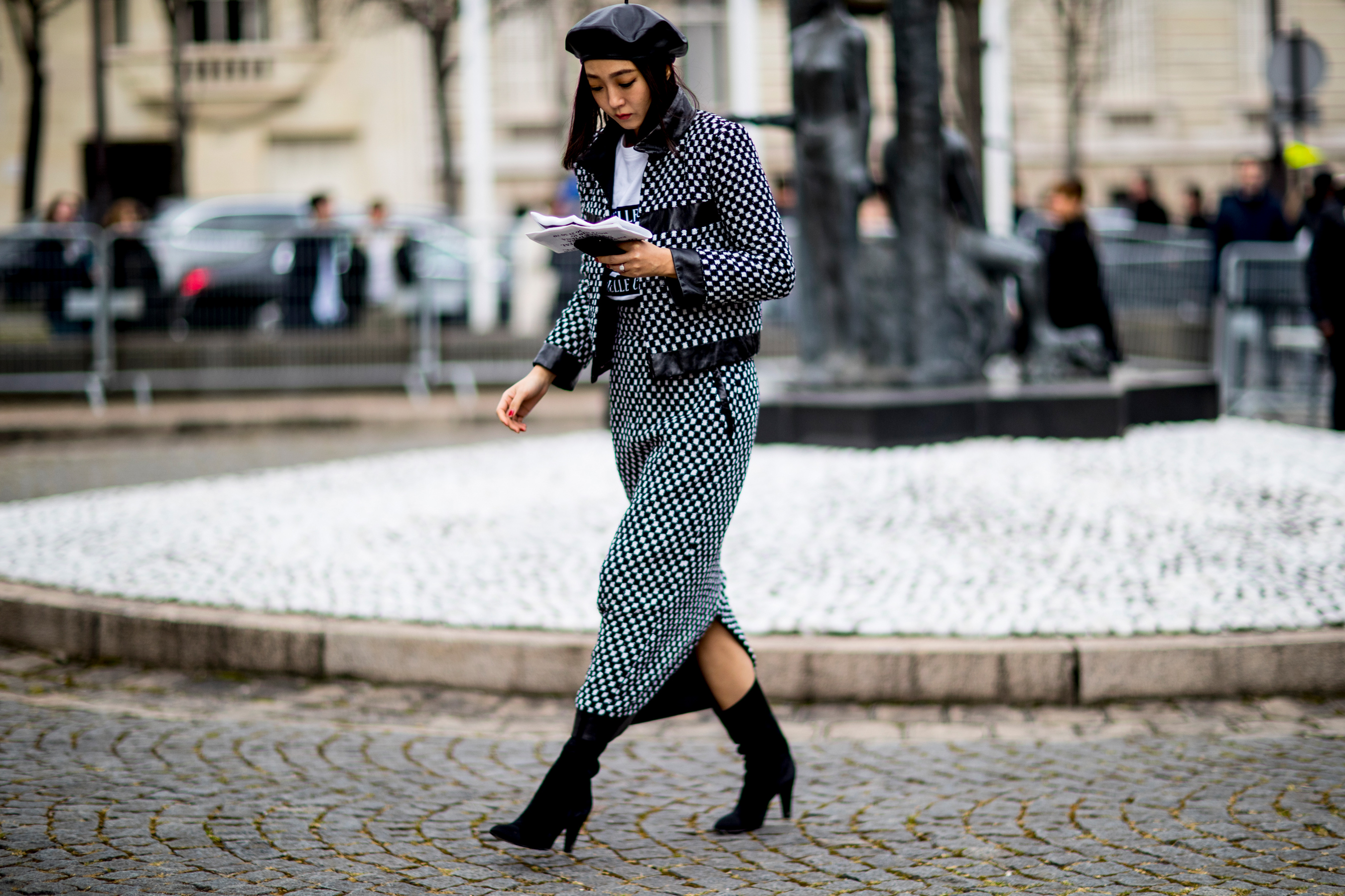 Paris Fashion Week Street Style Fall 2018 Day 8 - The Impression