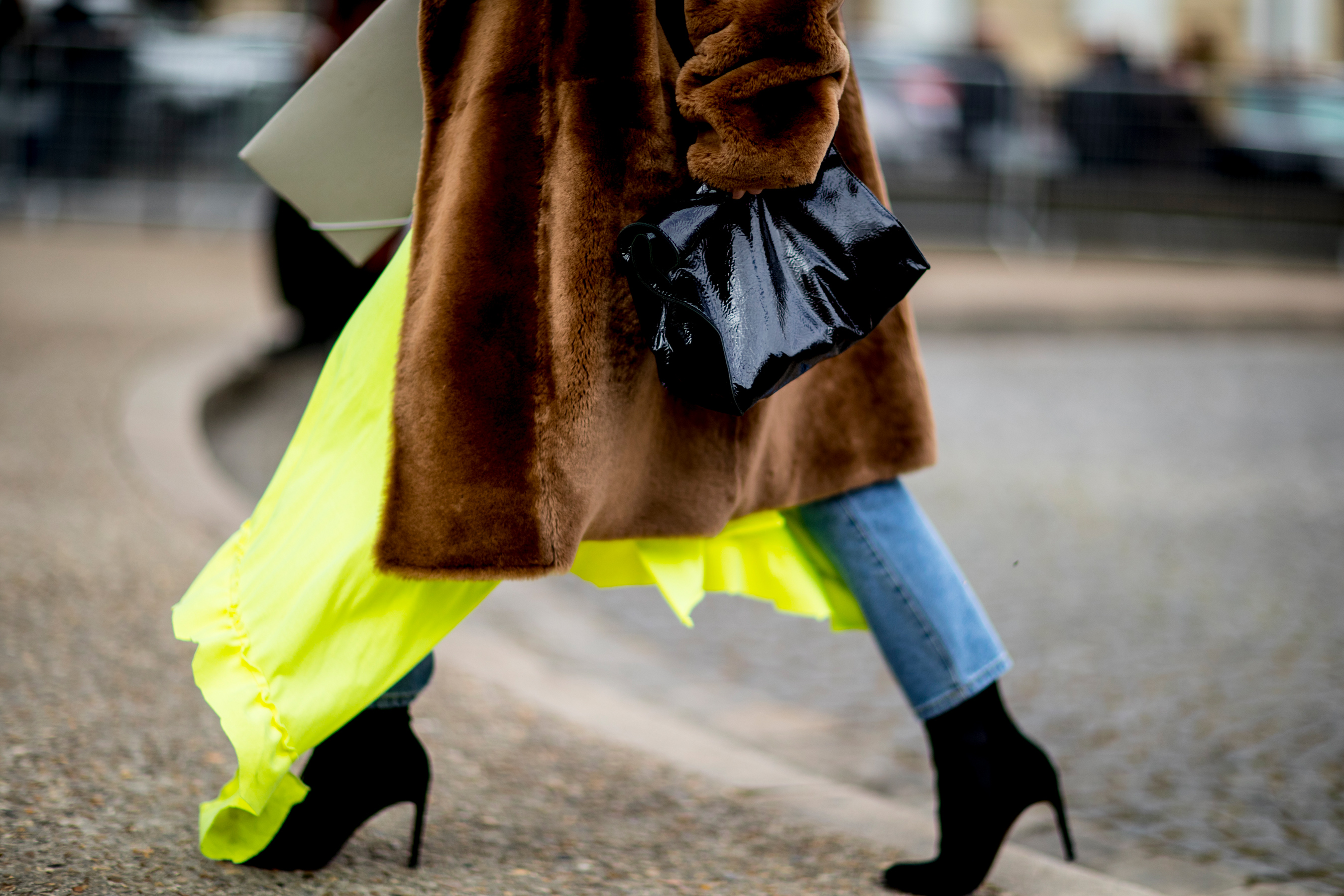 Paris Fashion Week Street Style Fall 2018 Day 8 - The Impression