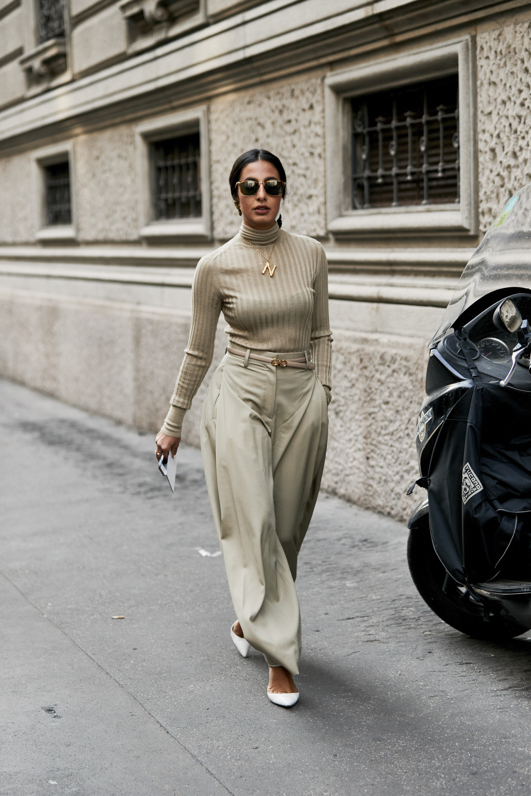 Milan Fashion Week Street Style Accessories Spring 2019 Day 4 - The ...