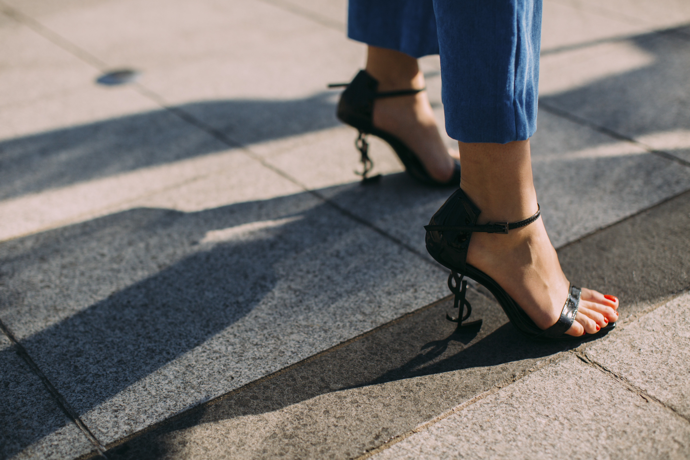 Paris Fashion Week Street Style Fall 2019 Day