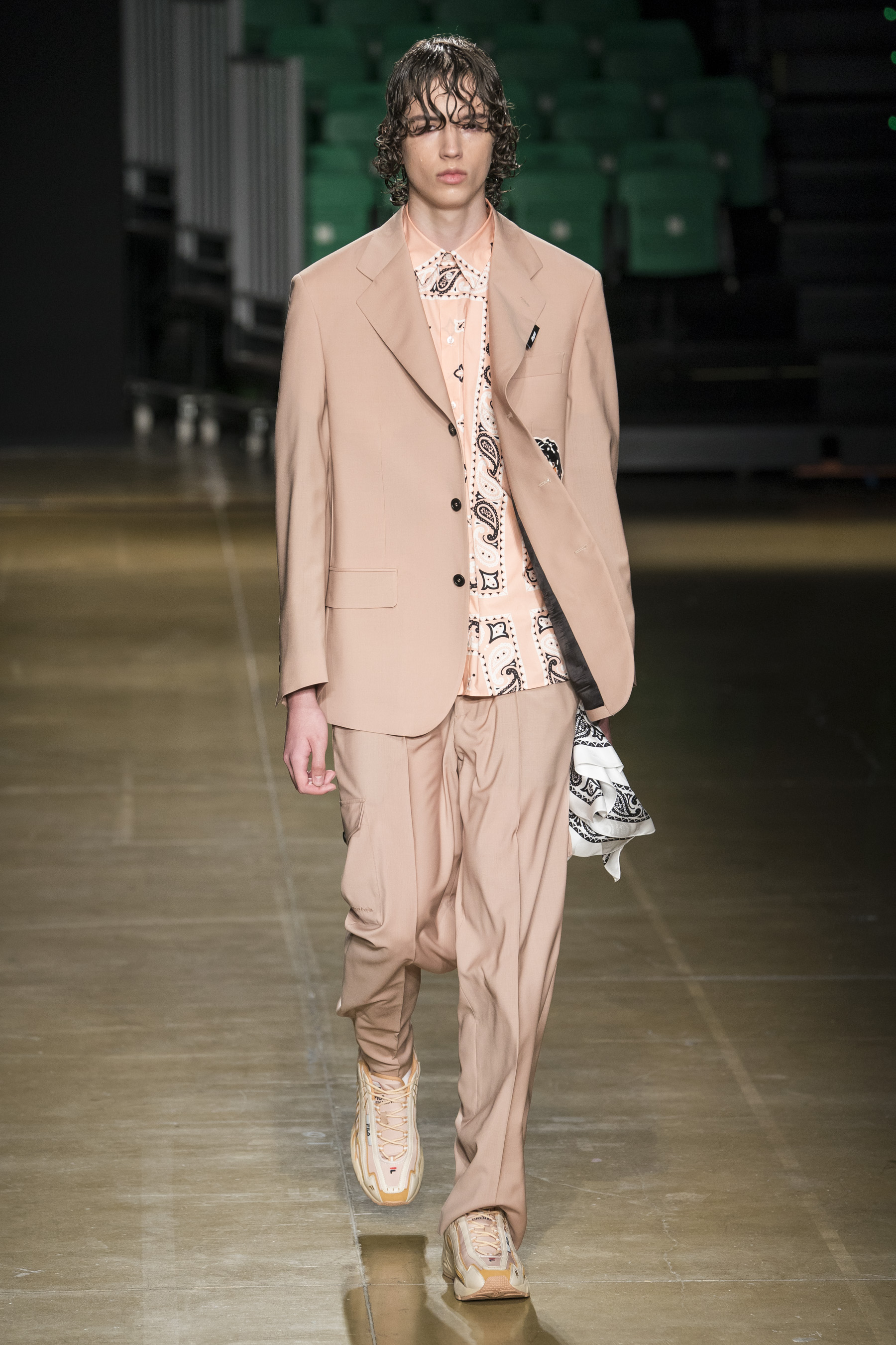 Men's Silhouettes -Jumpsuits, Boxes, Relaxed Suiting Spring 2020 ...