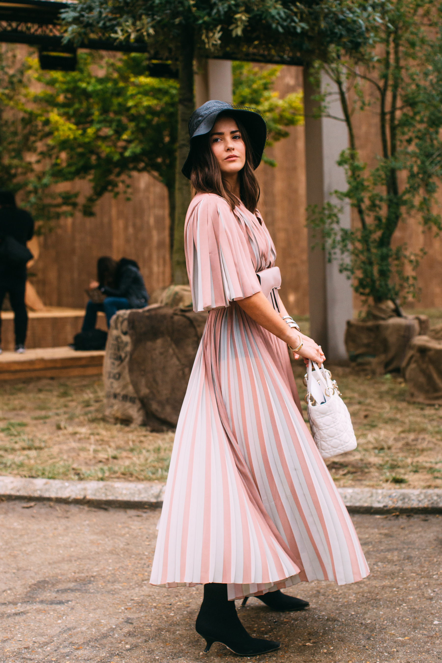 Paris Street Style Spring 2020 Day