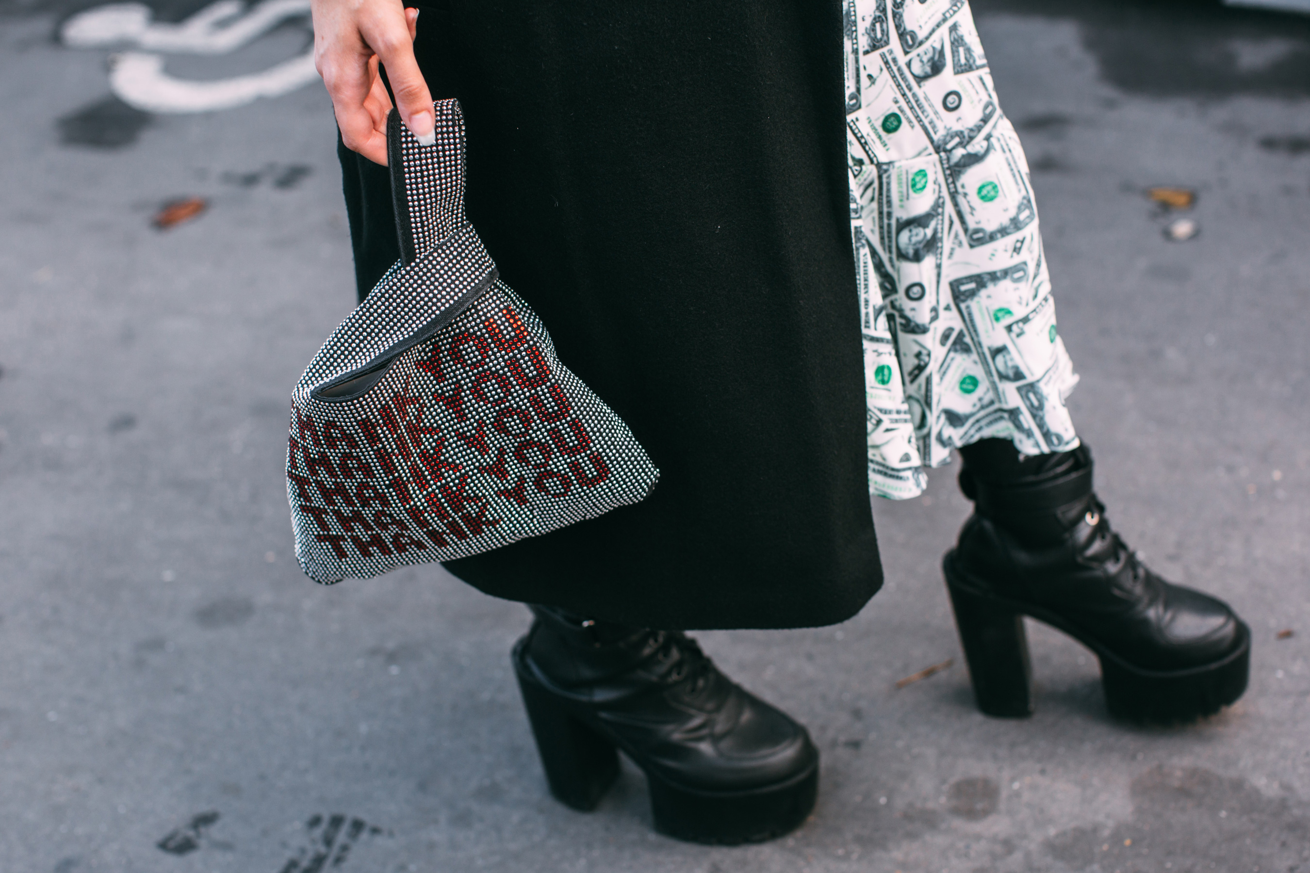 Paris Street Style Spring 2020 DAY 1 | The Impression