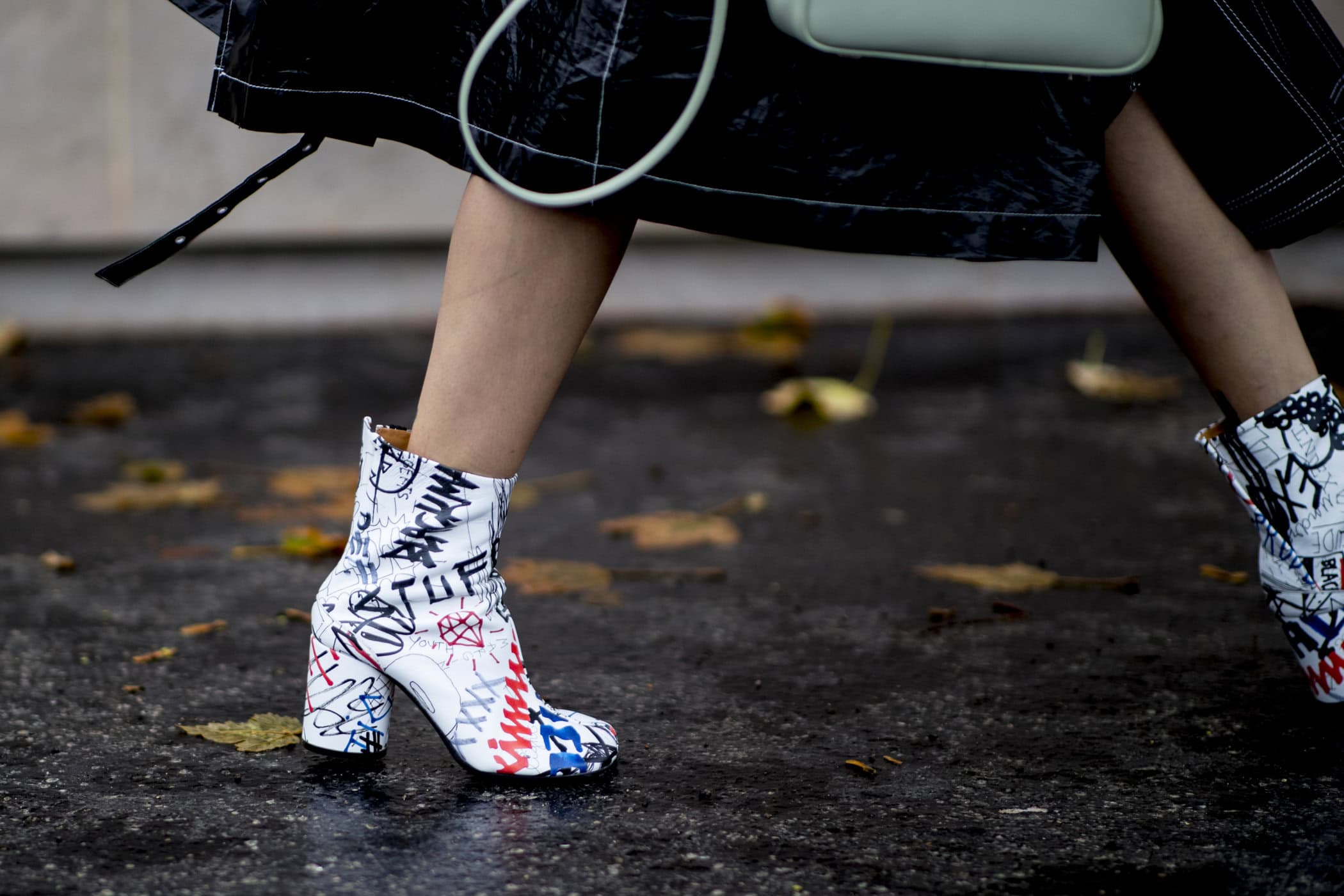 Paris Street Style Spring 2020 Day
