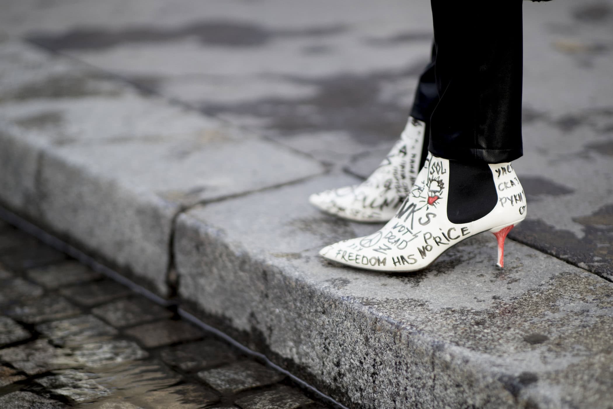 Paris Street Style Spring 2020 Day