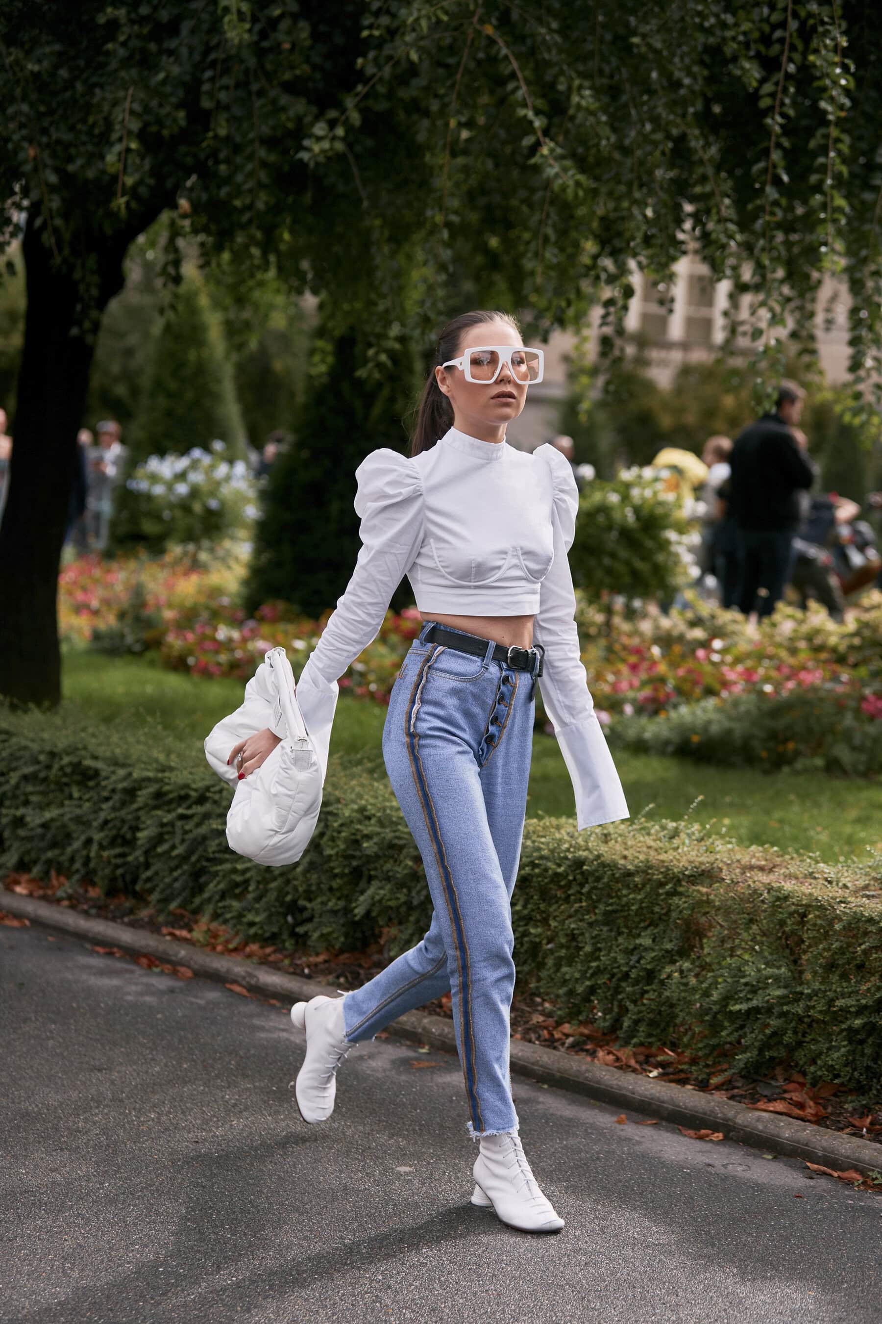 Paris Street Style Spring 2020 Day