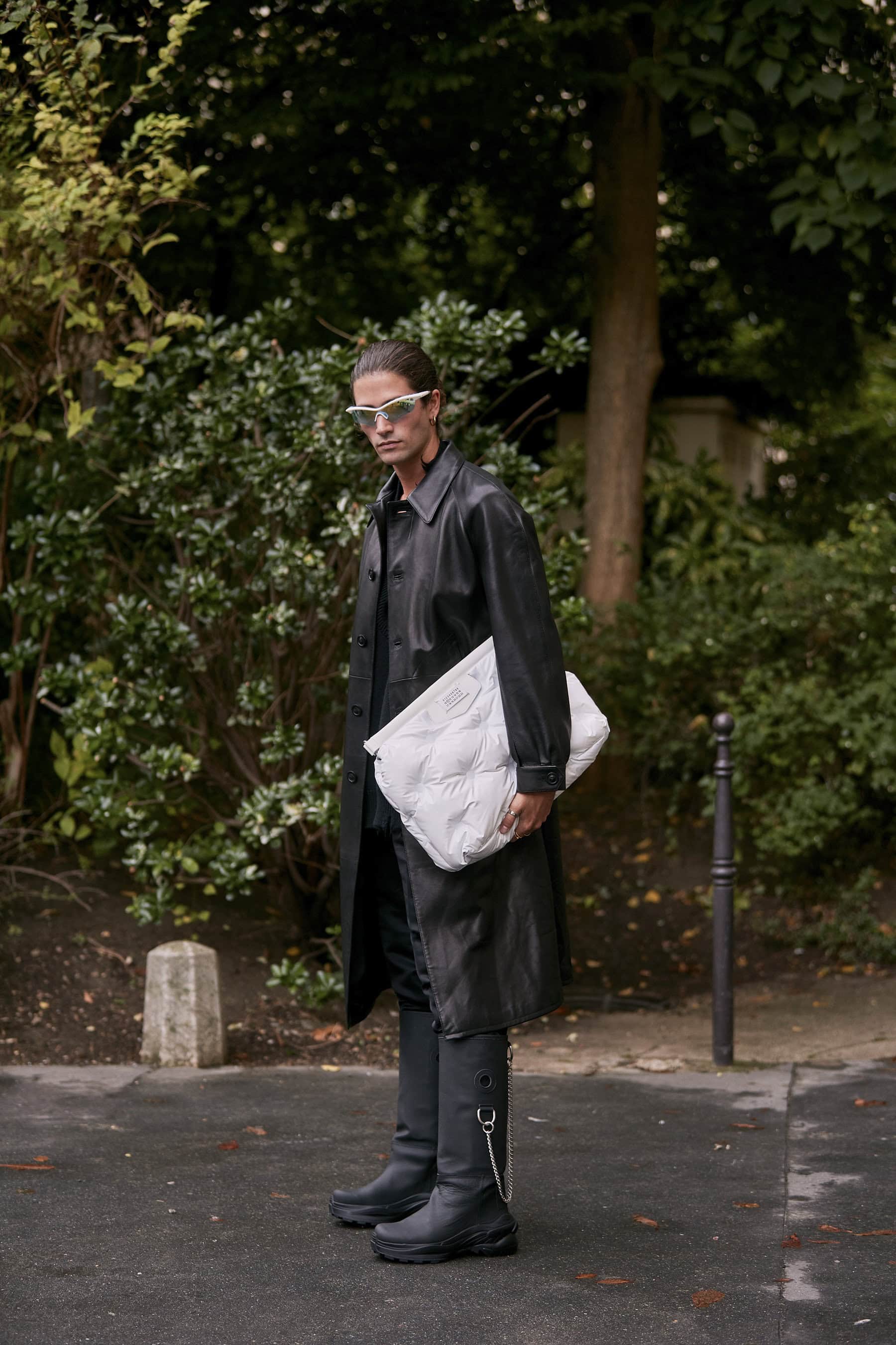 Paris Street Style Spring 2020 Day