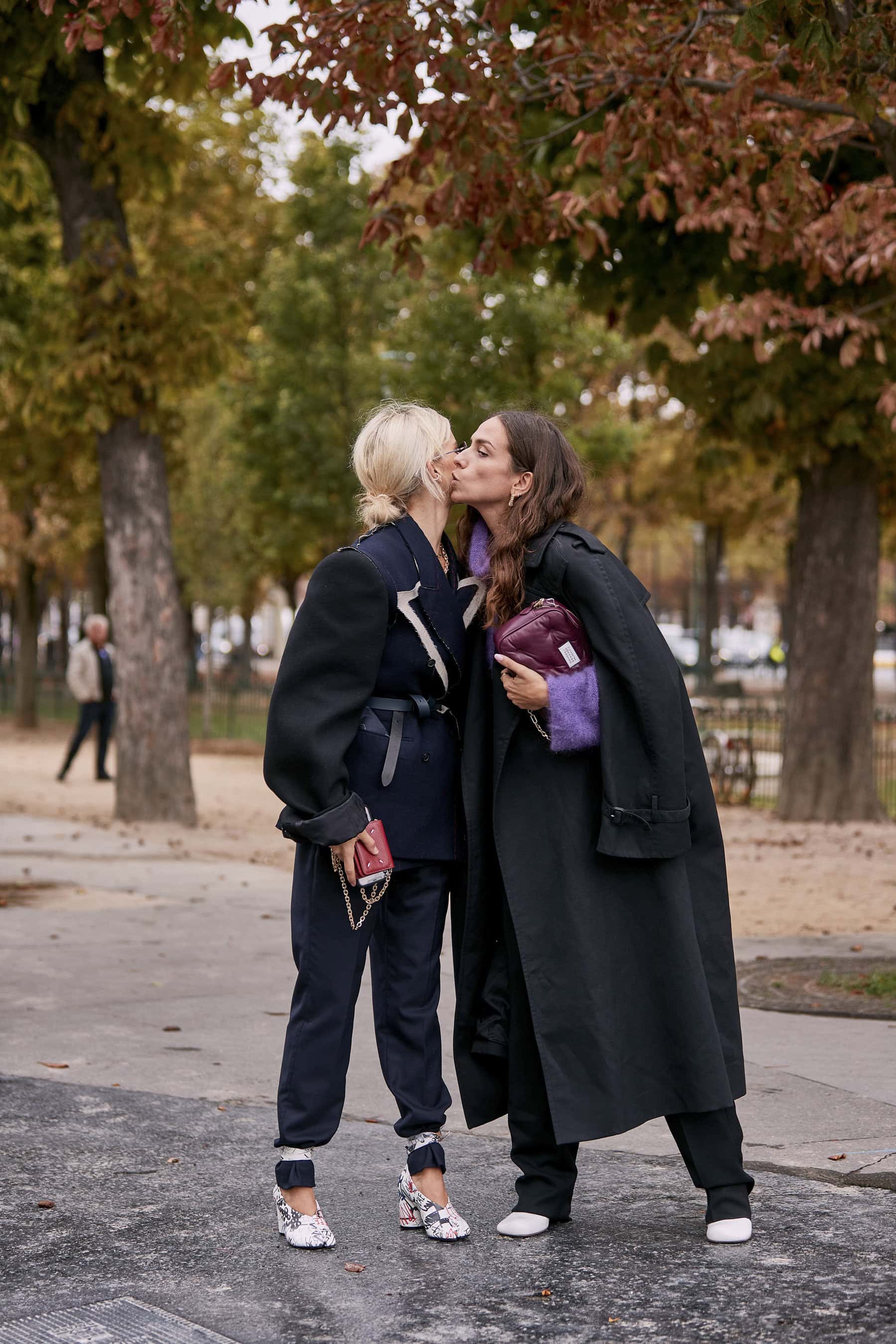 Paris Street Style Spring 2020 Day