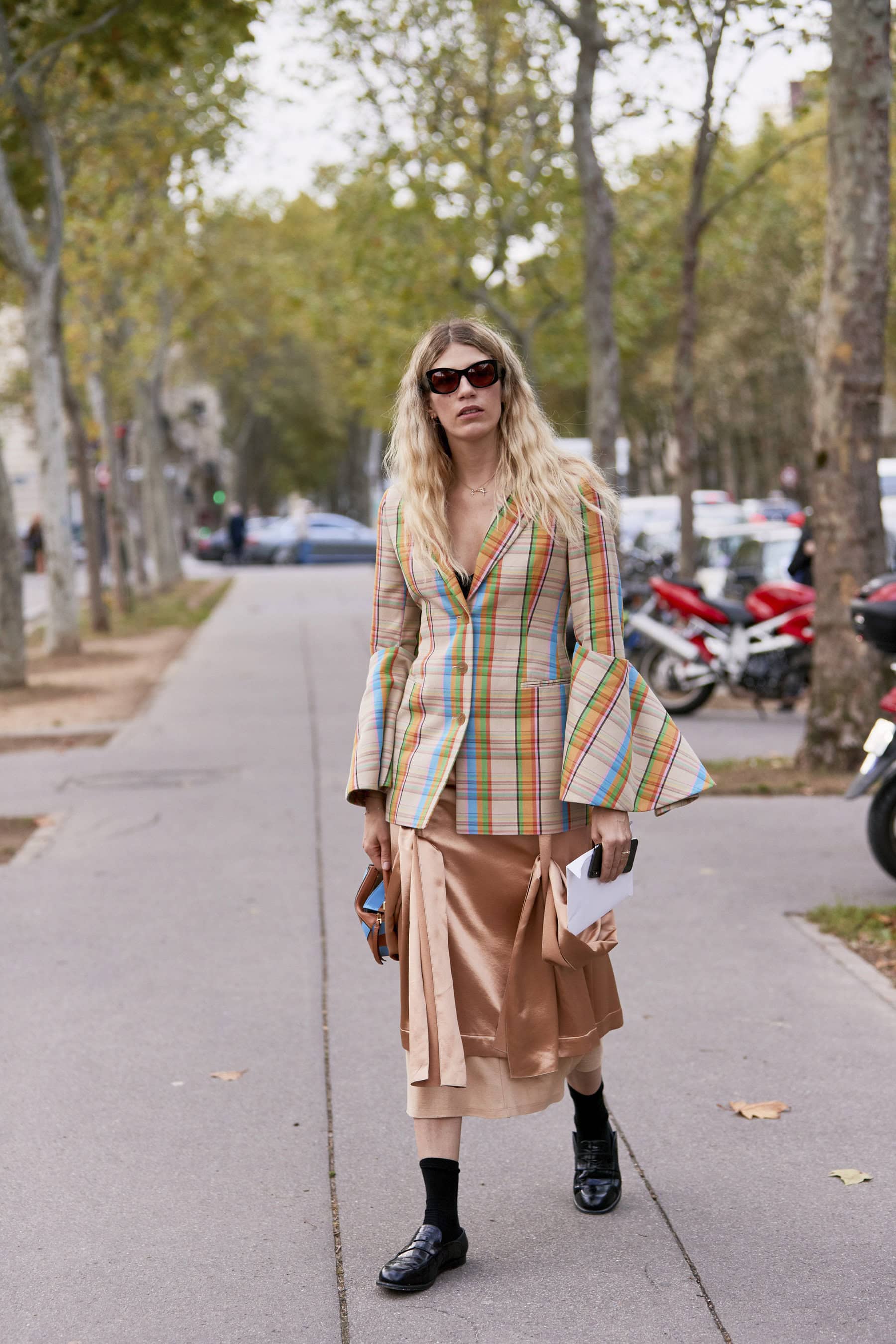Paris Street Style Spring 2020 Day