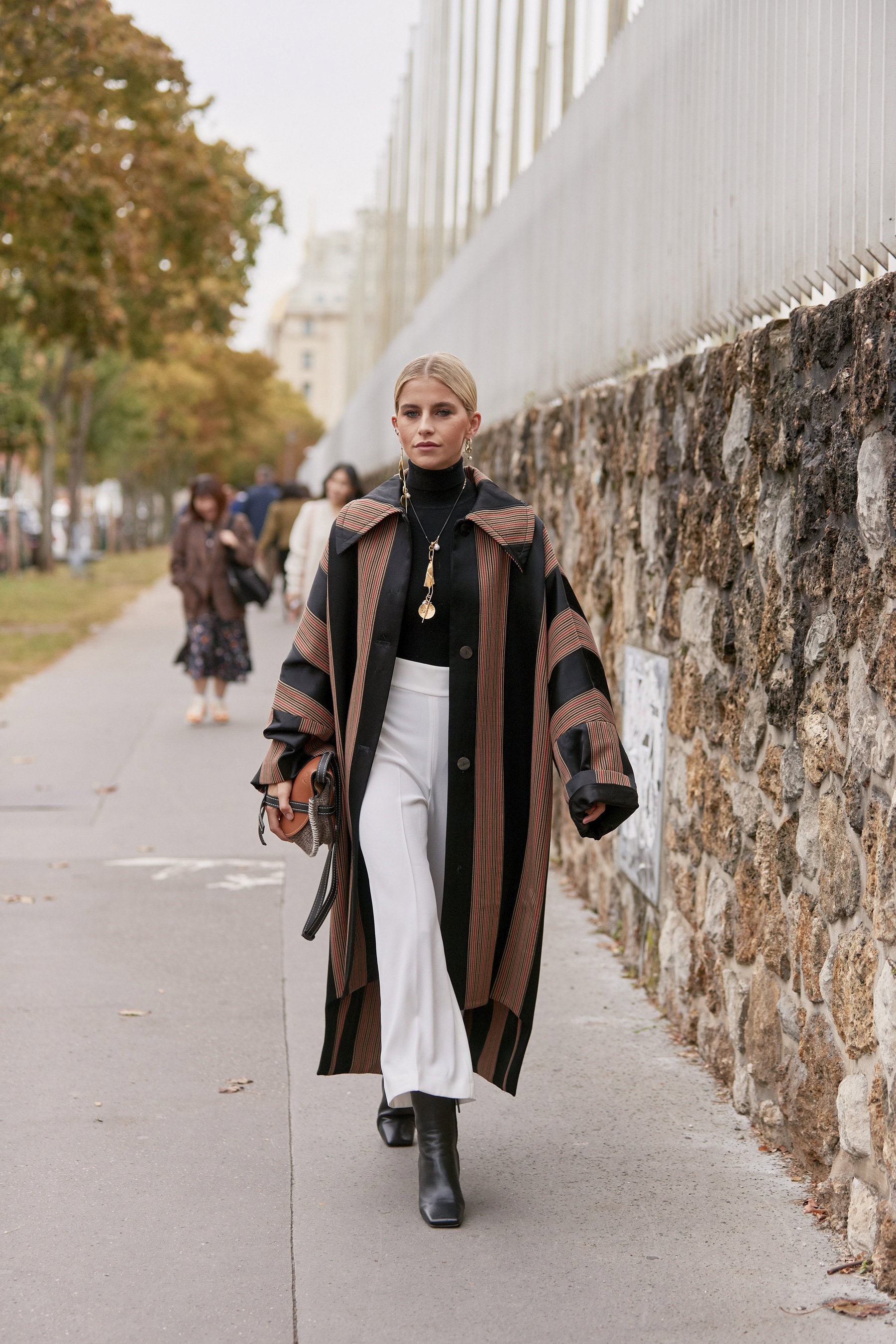 Paris Street Style Spring 2020 Day