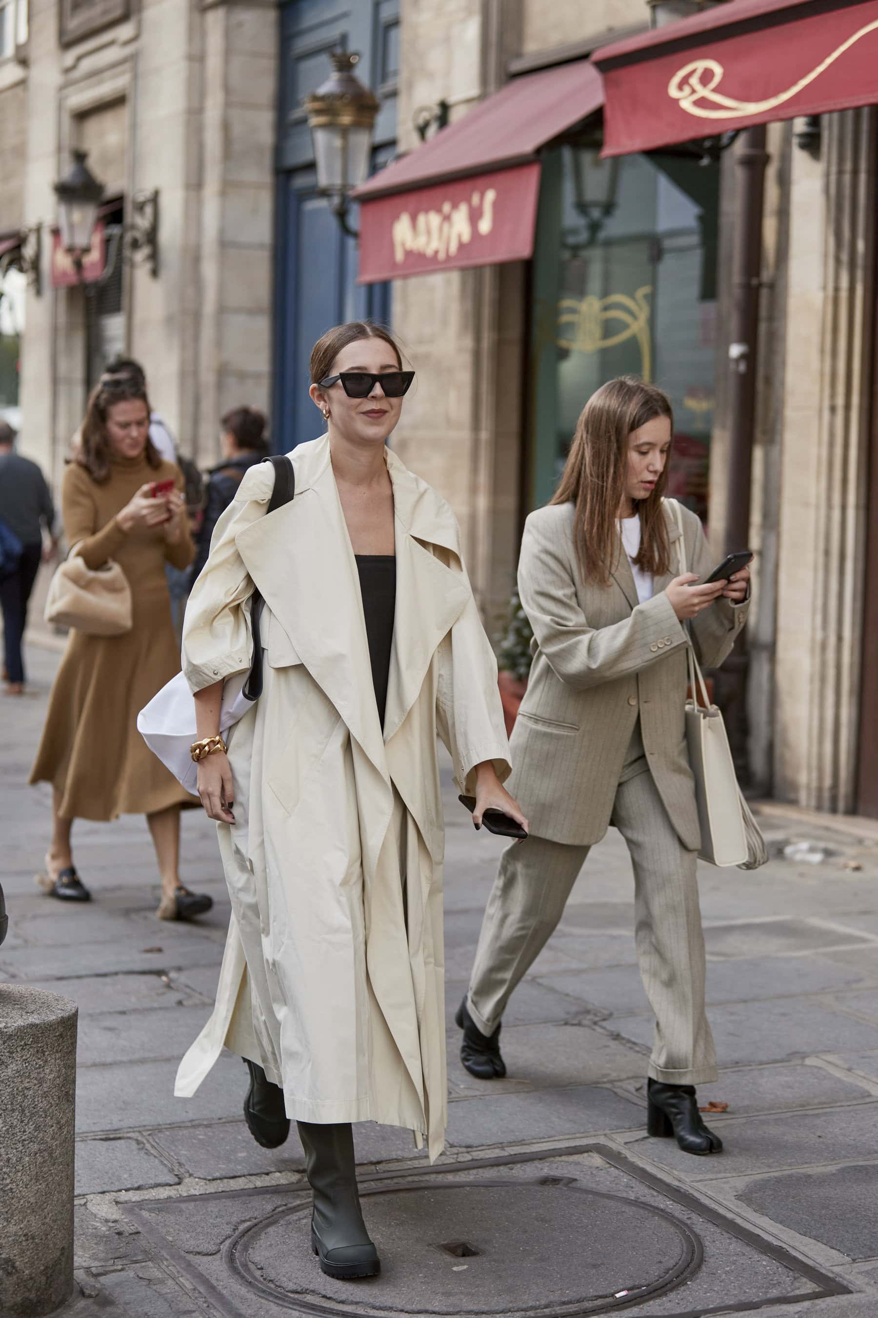 Paris Street Style Spring 2020 Day