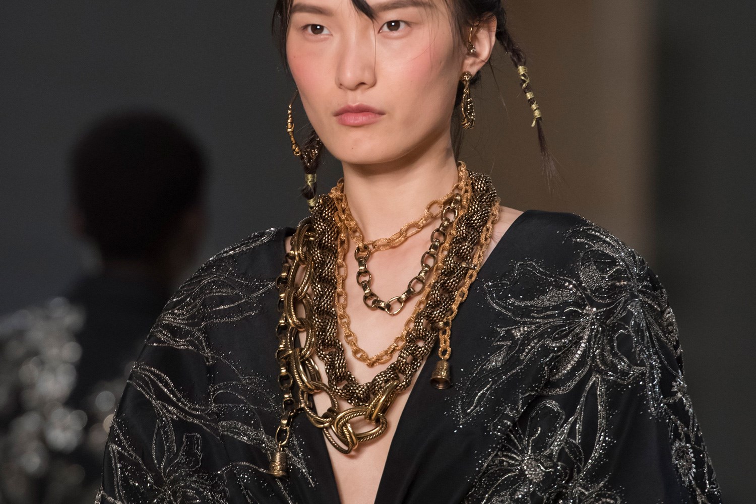 Best 100 Jewelry Of Spring 2020 RTW Fashion Shows | The Impression