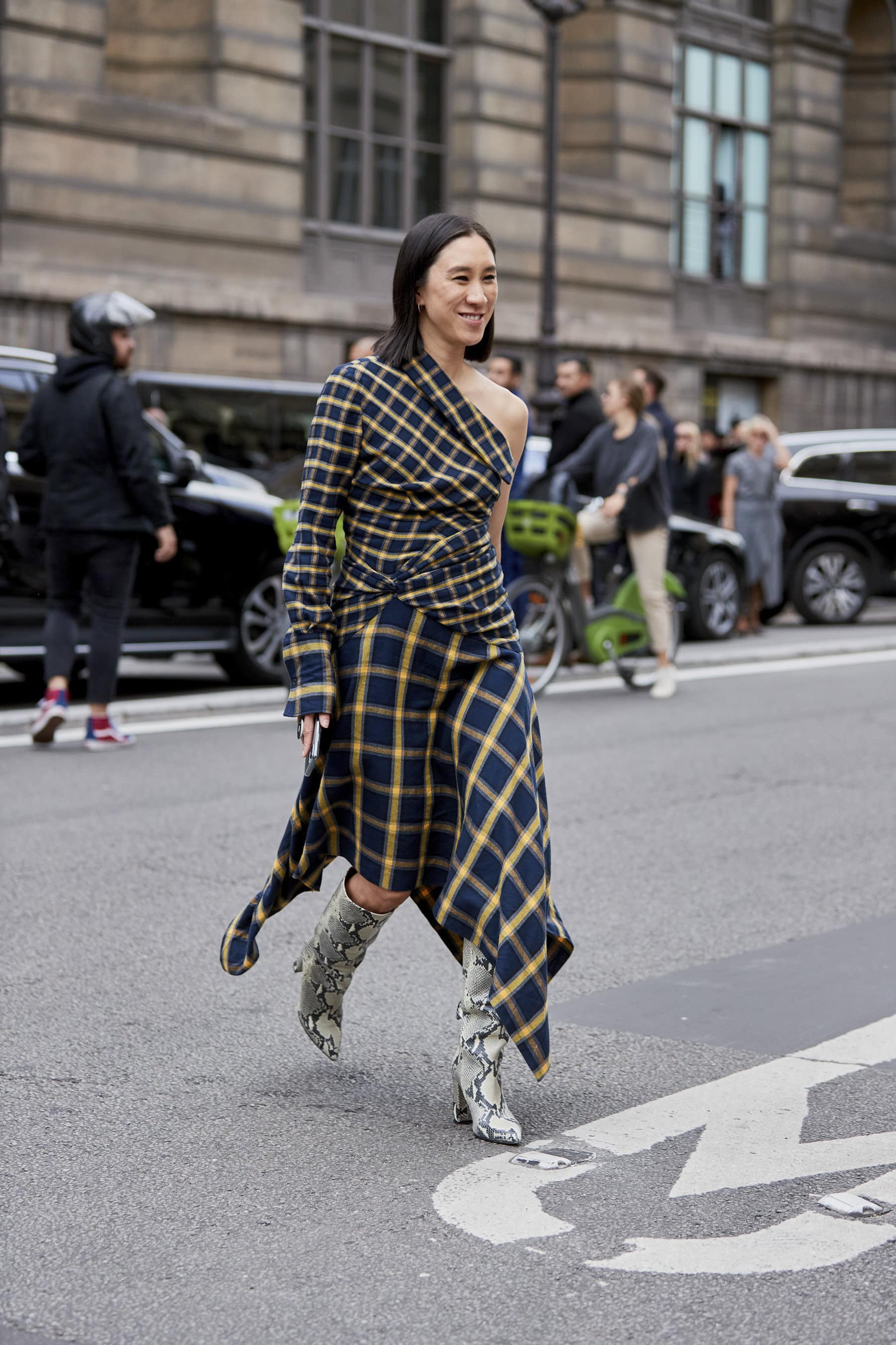 Paris Street Style Spring 2020 Day