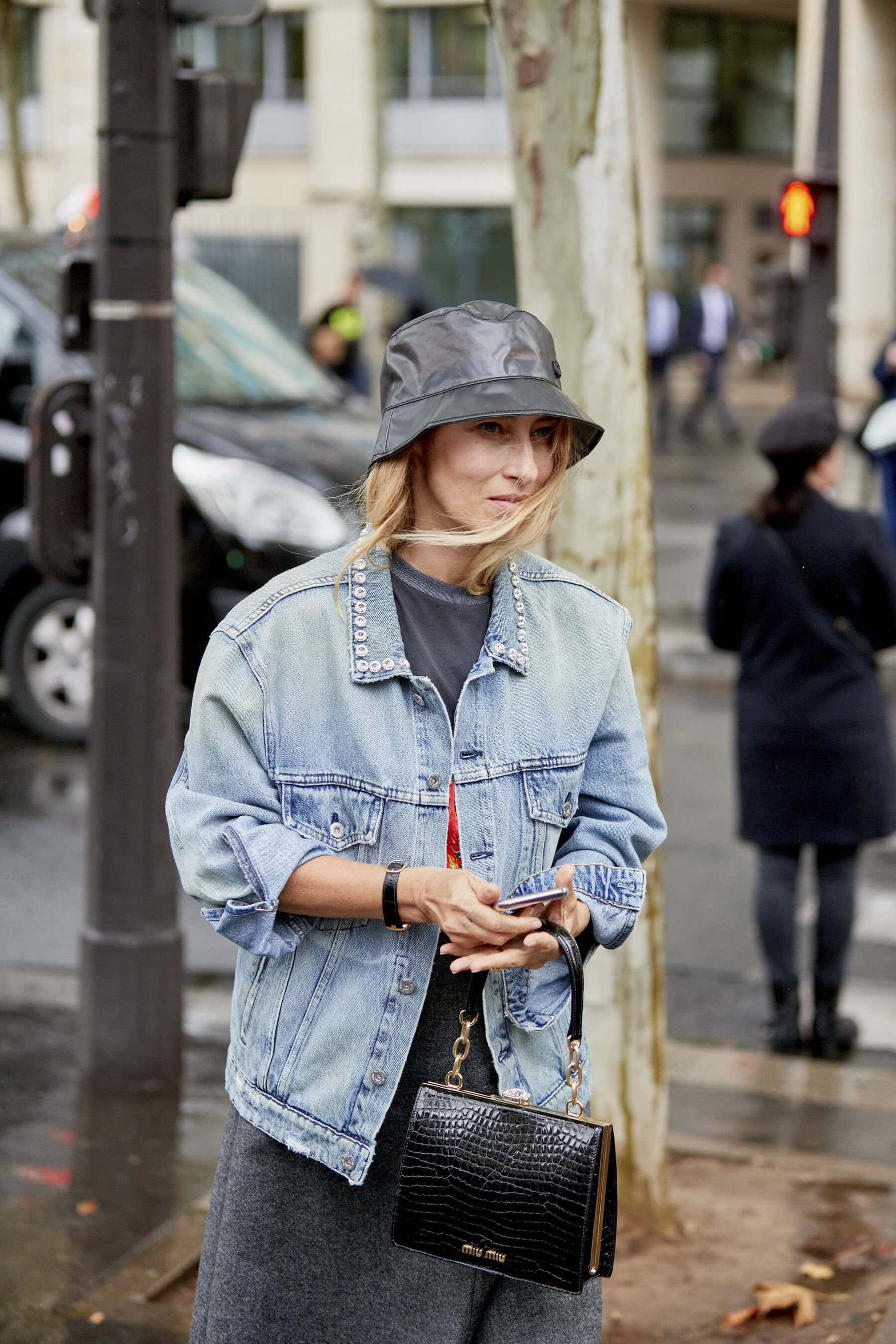 Paris Street Style Spring 2020 Day