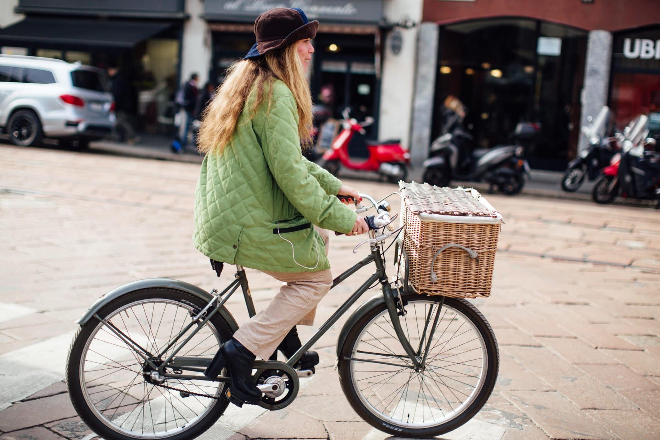 Milan Street Style Fall 2020 Day