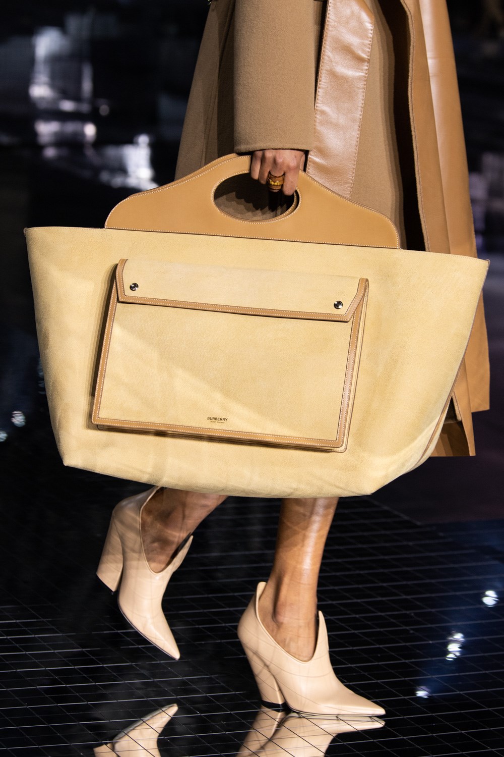 Best 100 Handbags Of Fall 2020 RTW Fashion Shows | The Impression