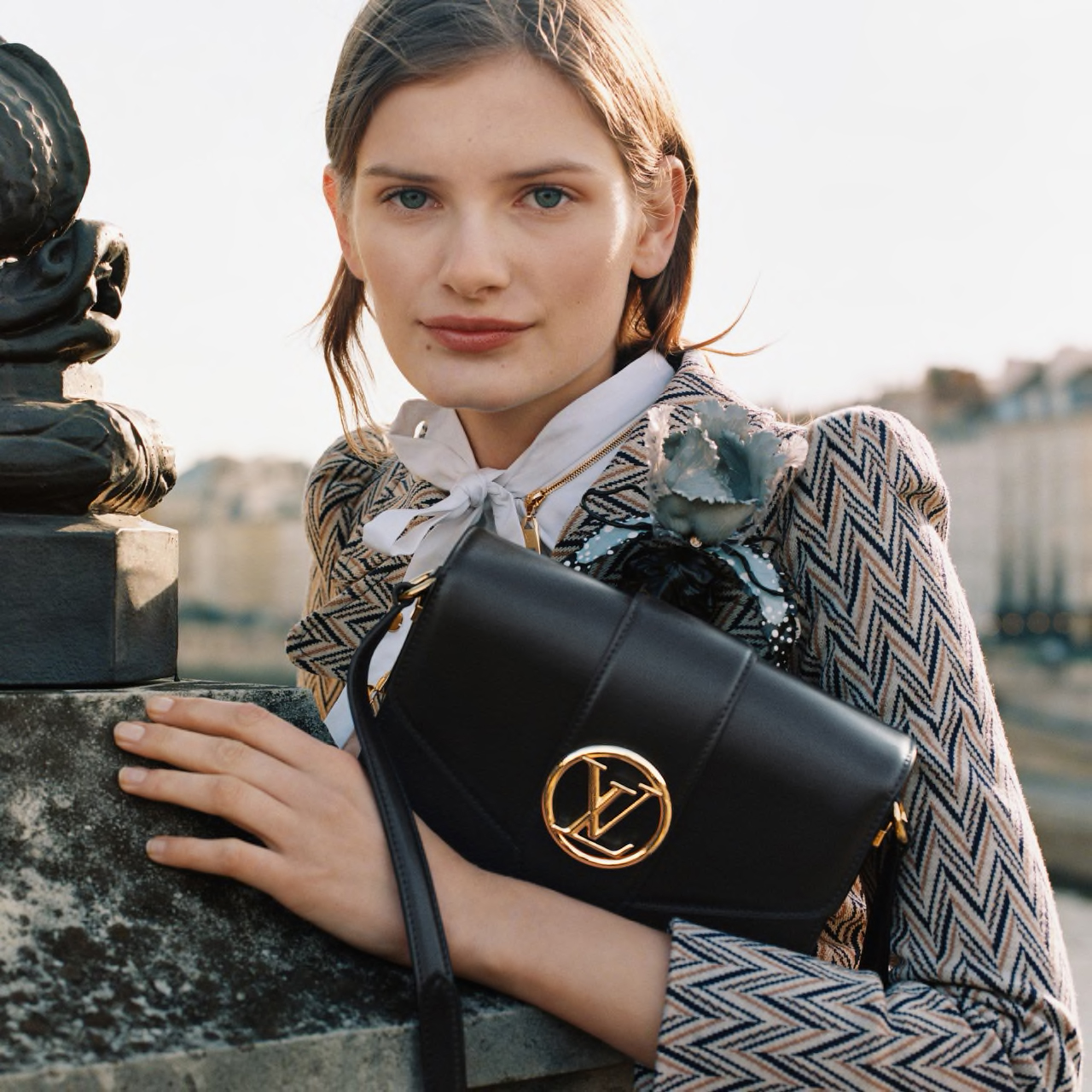 fashiontent: Louis Vuitton - My favorite image from the Summer brand  campaign