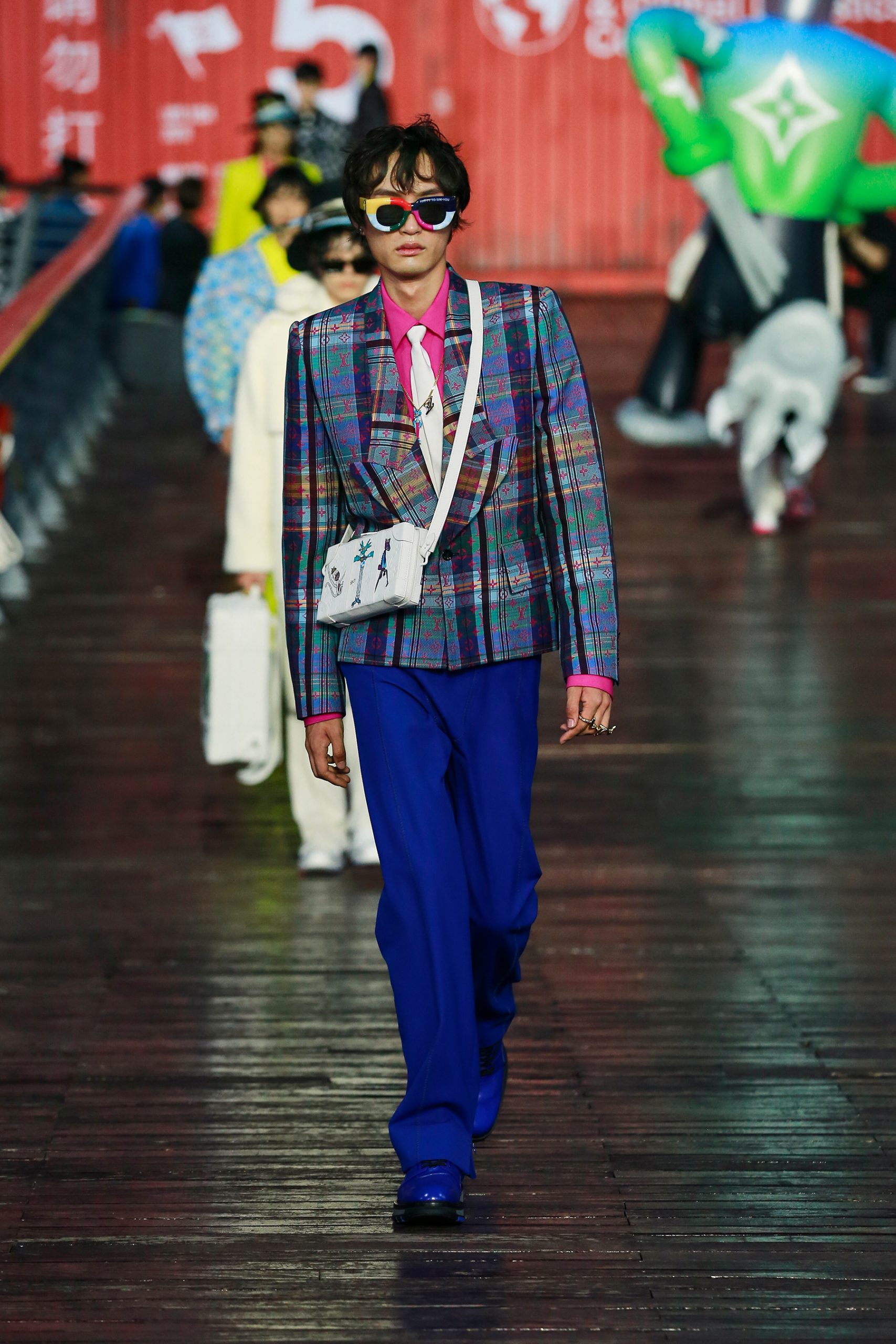 Louis Vuitton Men's Spring 2021 Fashion Show Review | The Impression