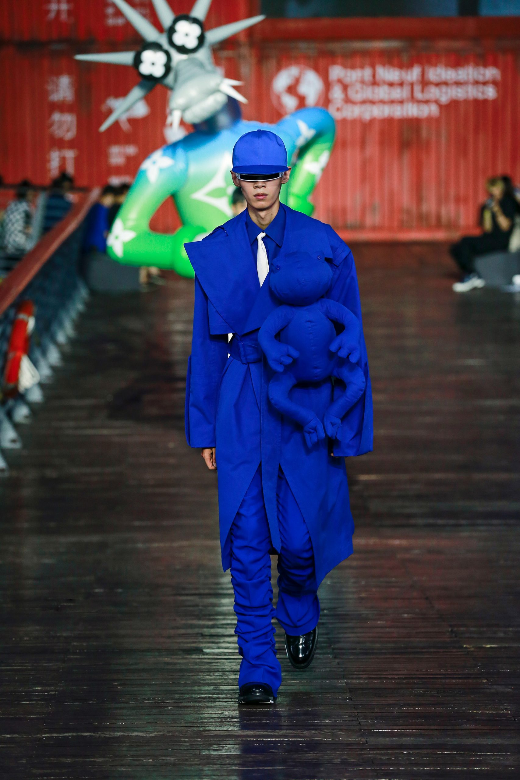 Louis Vuitton Men's Spring 2021 Fashion Show Review | The Impression