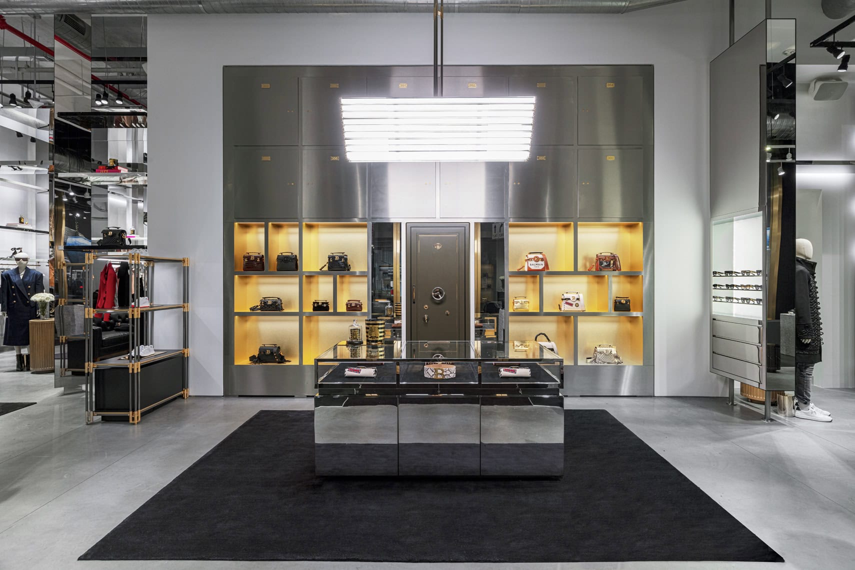 Launches Return to NYC's Masion Ave. With New Store | Impression