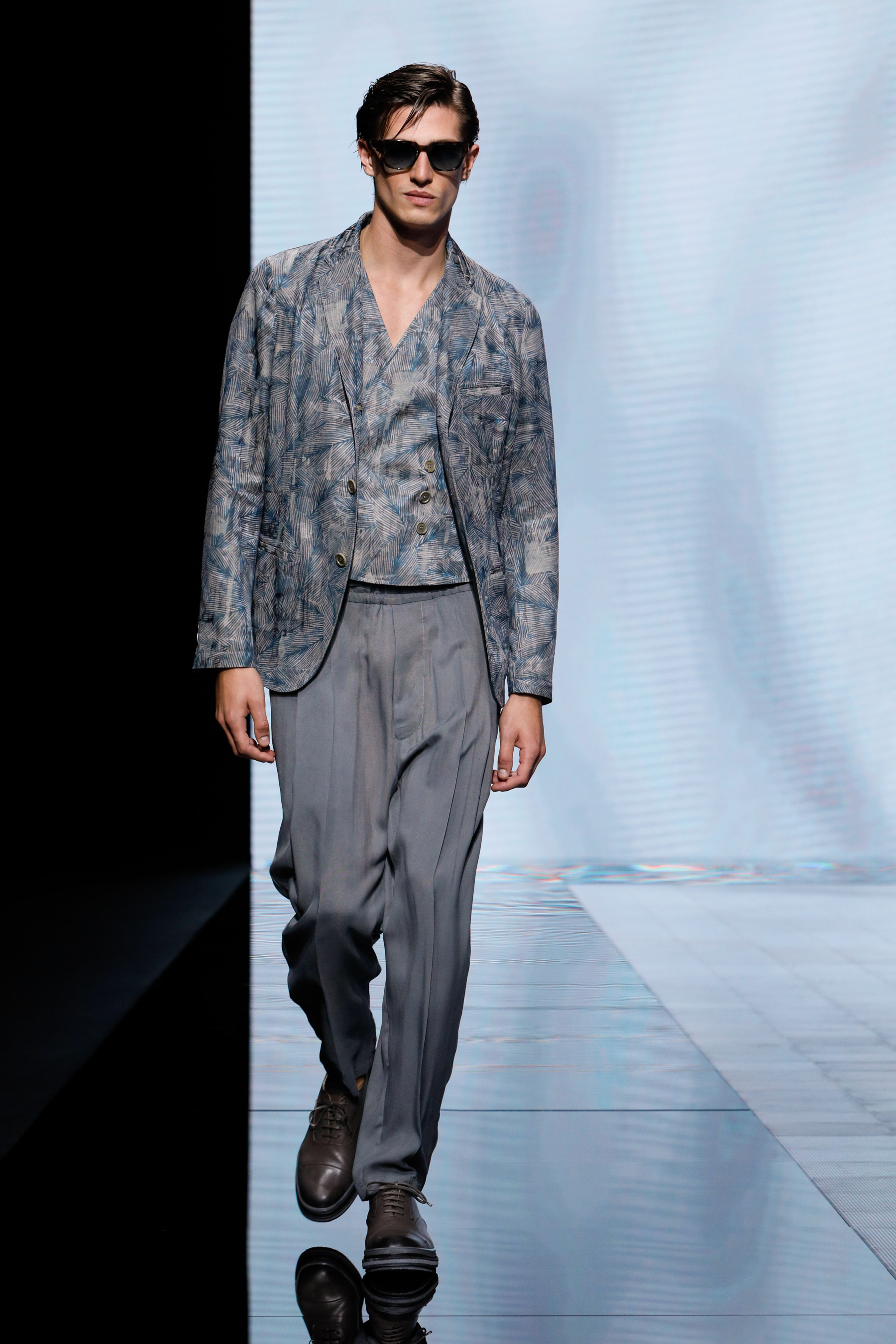 Giorgio Armani Spring 2021 Fashion Show 