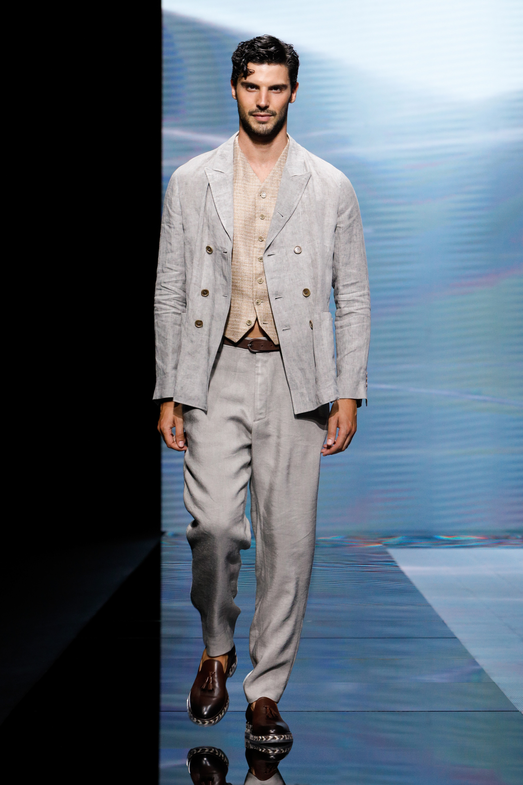 Giorgio Armani Spring 2021 Fashion Show 