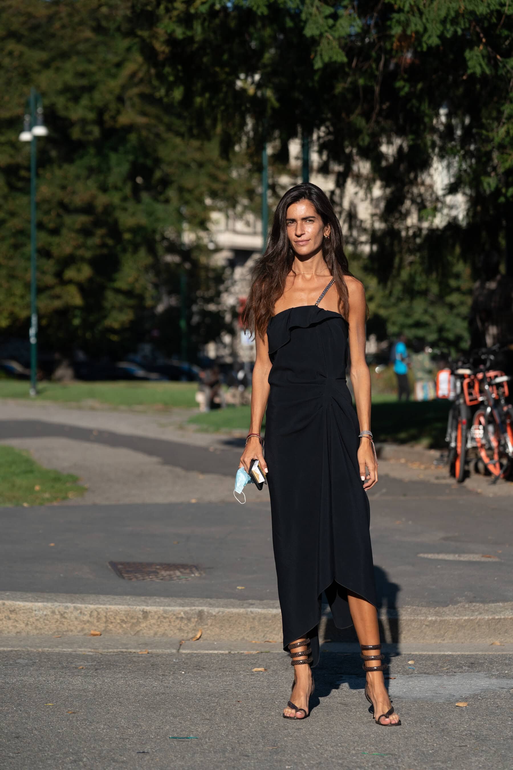 Milan Street Style Spring 2021 Day 1 