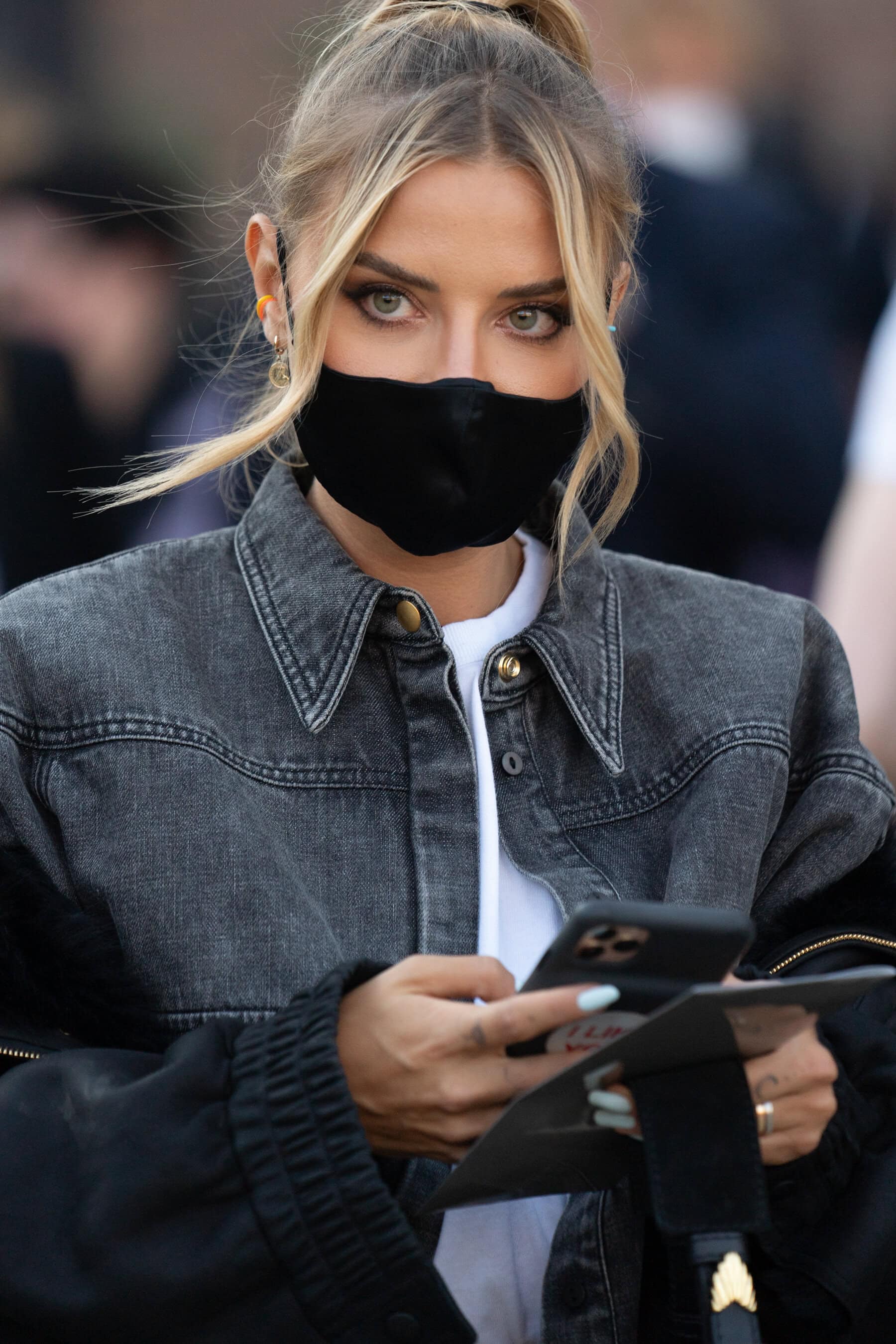 Milan Street Style Spring 2021 Day 1 