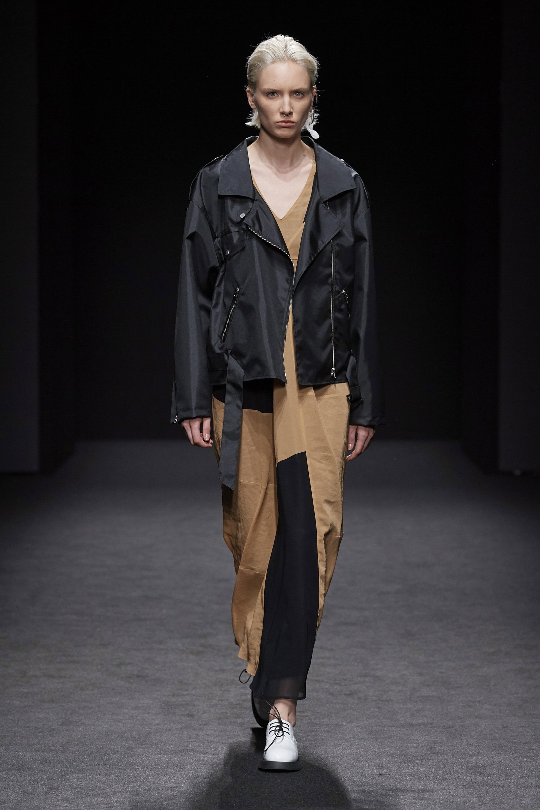 Vien Spring 2021 Fashion Show 