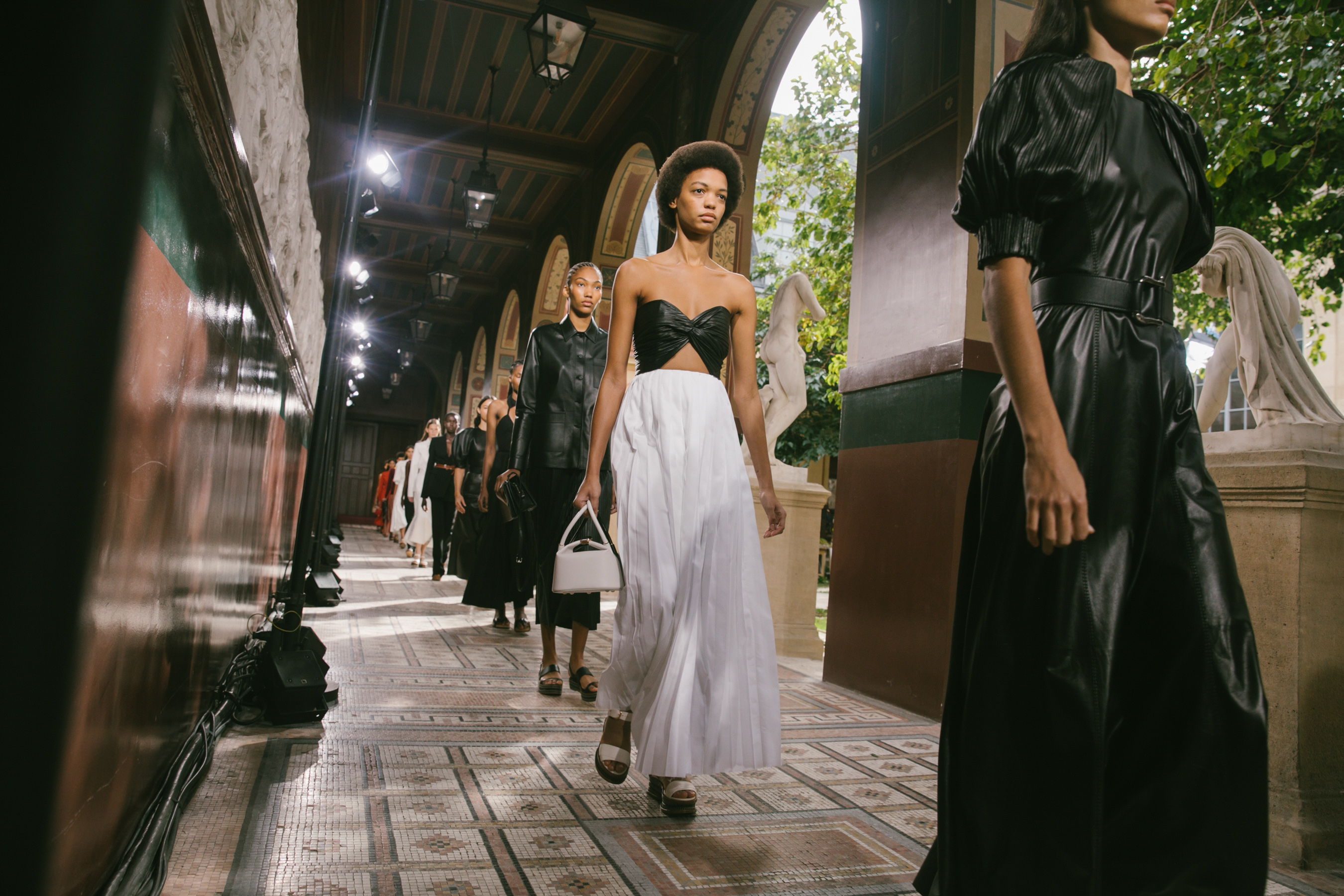 Gabriela Hearst Spring 2021 Fashion Show Atmosphere | The Impression