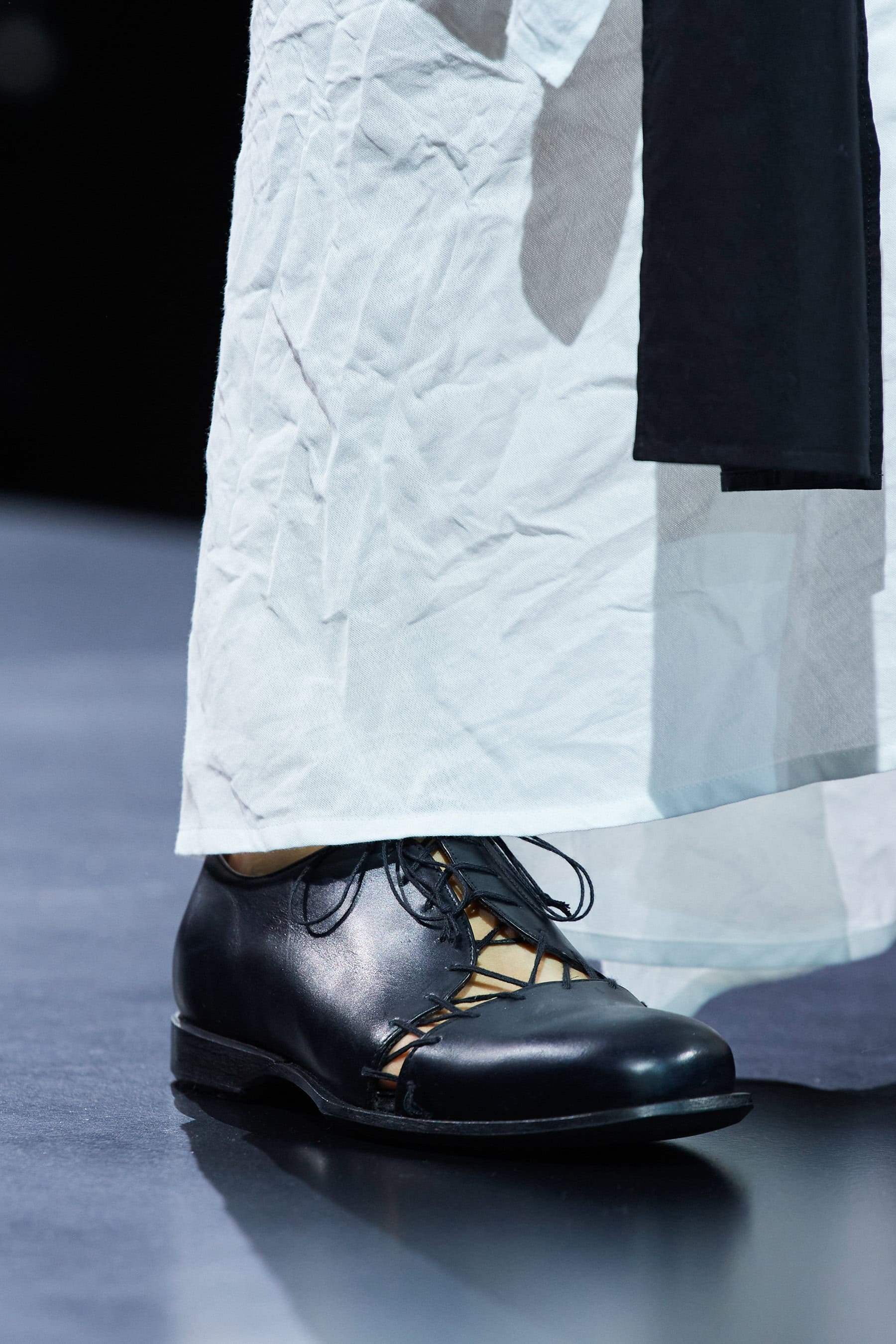 Yohji Yamamoto Spring 2021 Fashion Show Details