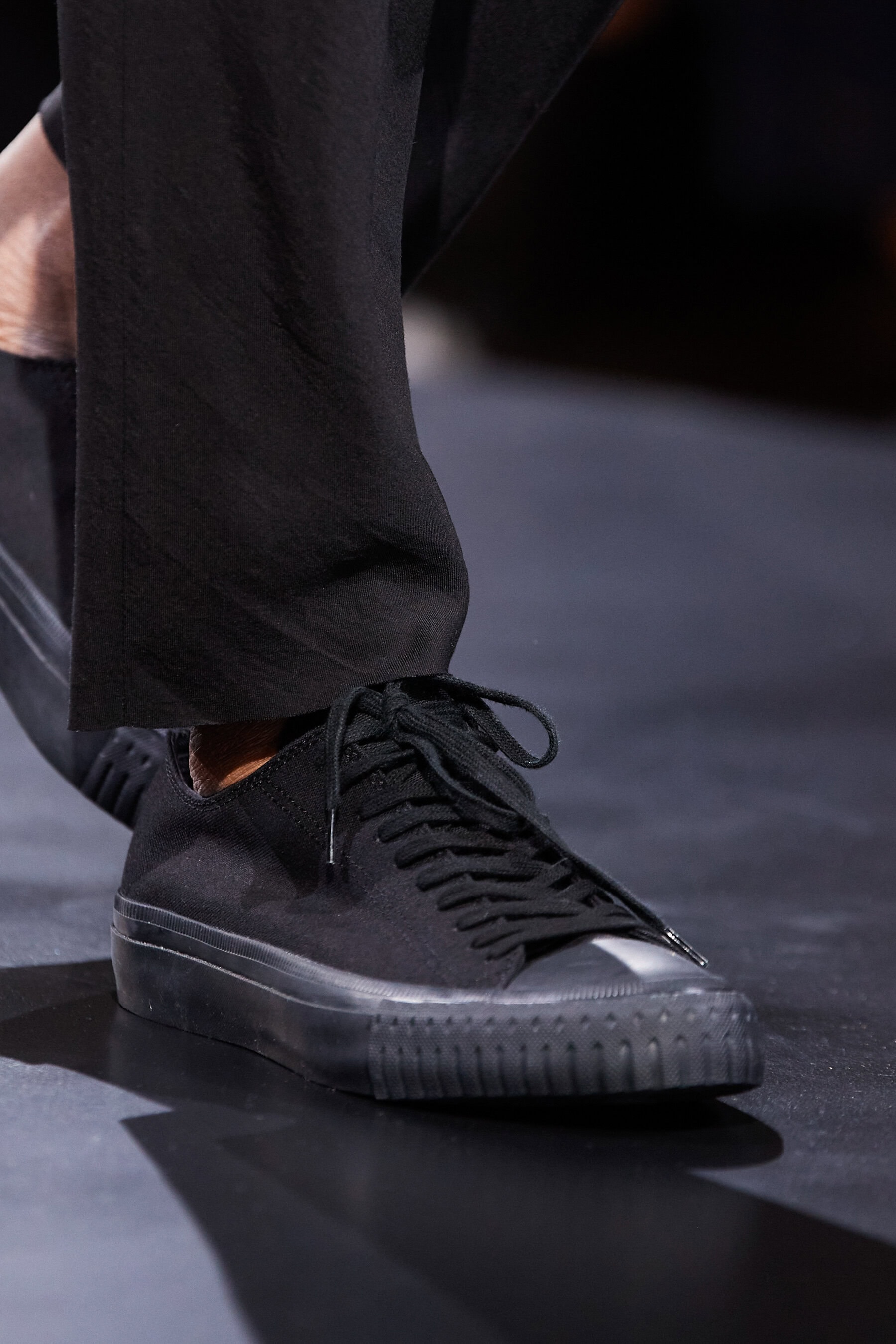 Yohji Yamamoto Spring 2021 Fashion Show Details