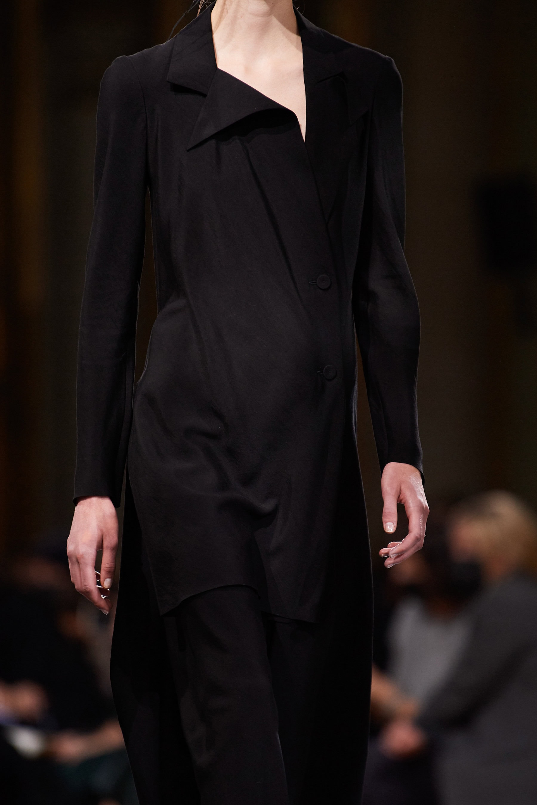 Yohji Yamamoto Spring 2021 Fashion Show Details