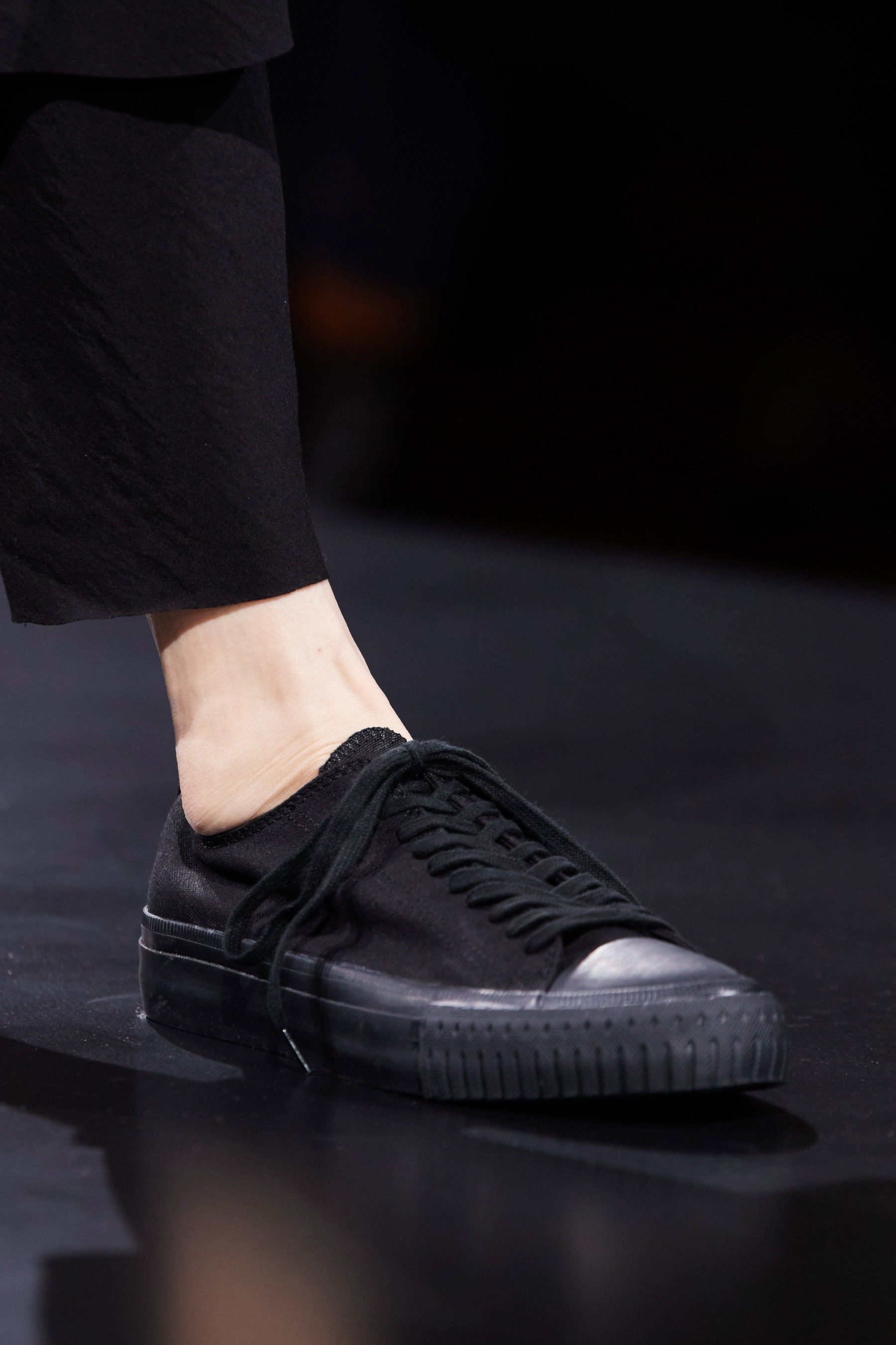 Yohji Yamamoto Spring 2021 Fashion Show Details