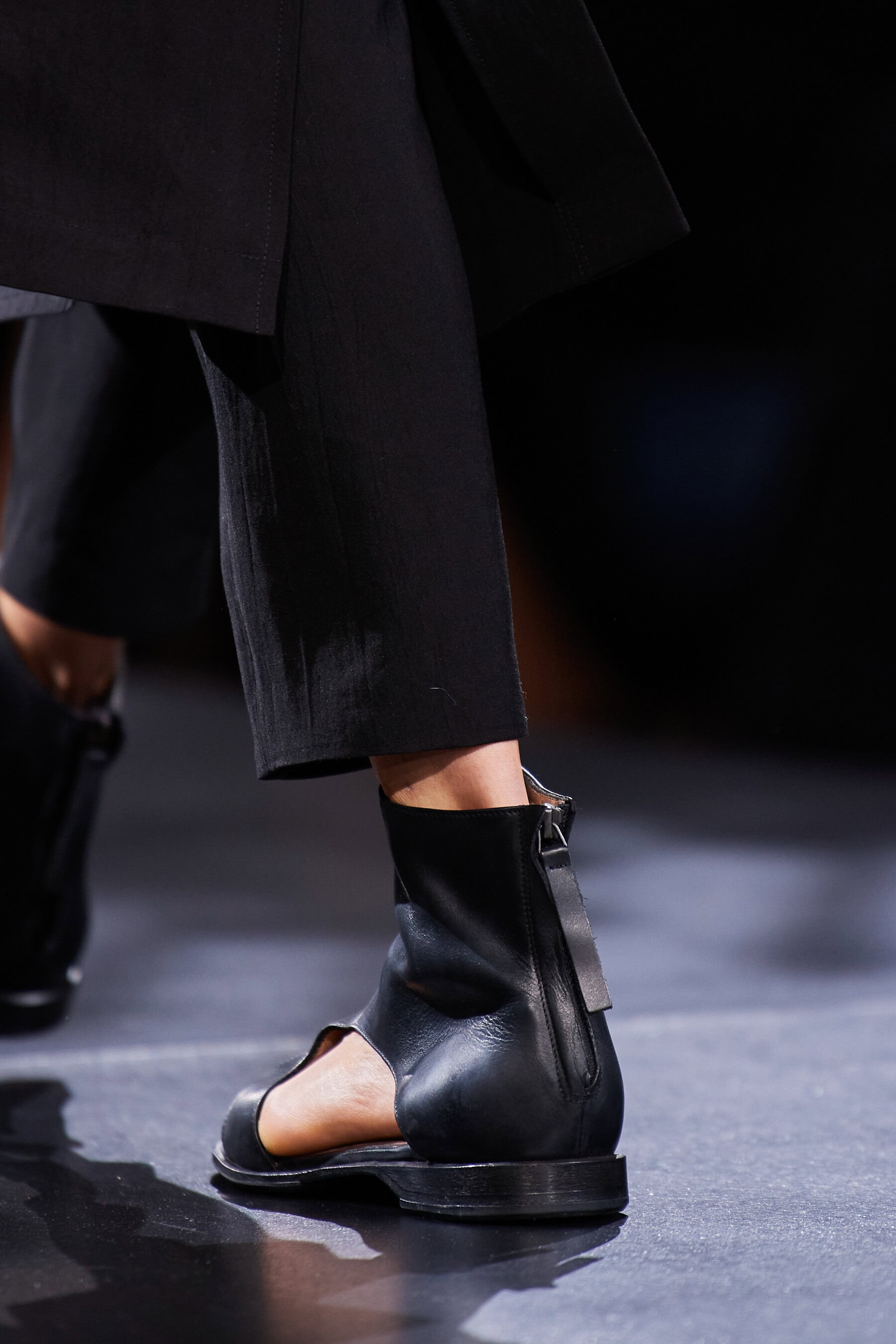 Yohji Yamamoto Spring 2021 Fashion Show Details | The Impression